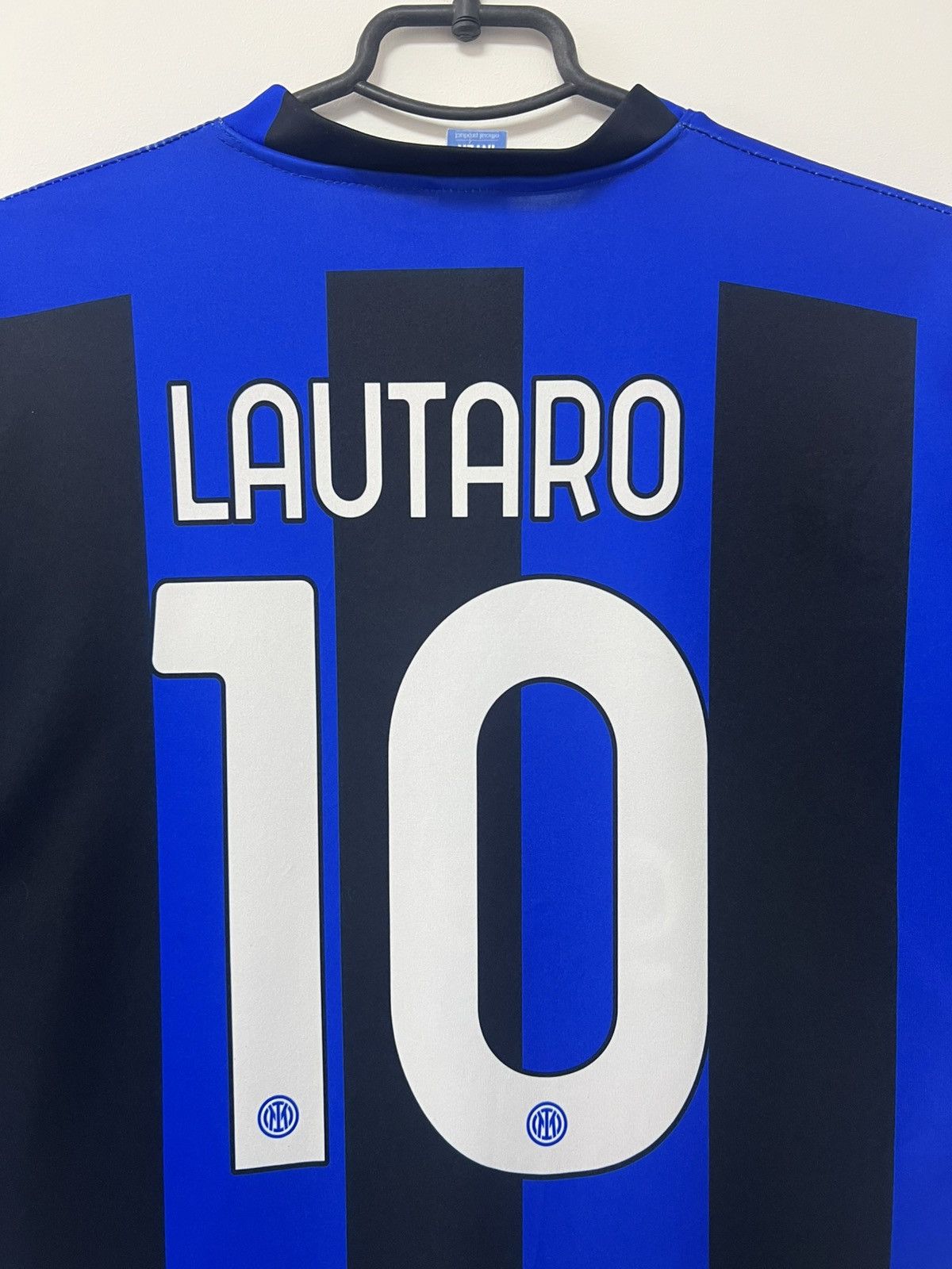 Vintage Vintage Inter Milan 2022/23 Lautaro Maglia Drill Jersey sz M Size US M / EU 48-50 / 2 - 5 Thumbnail