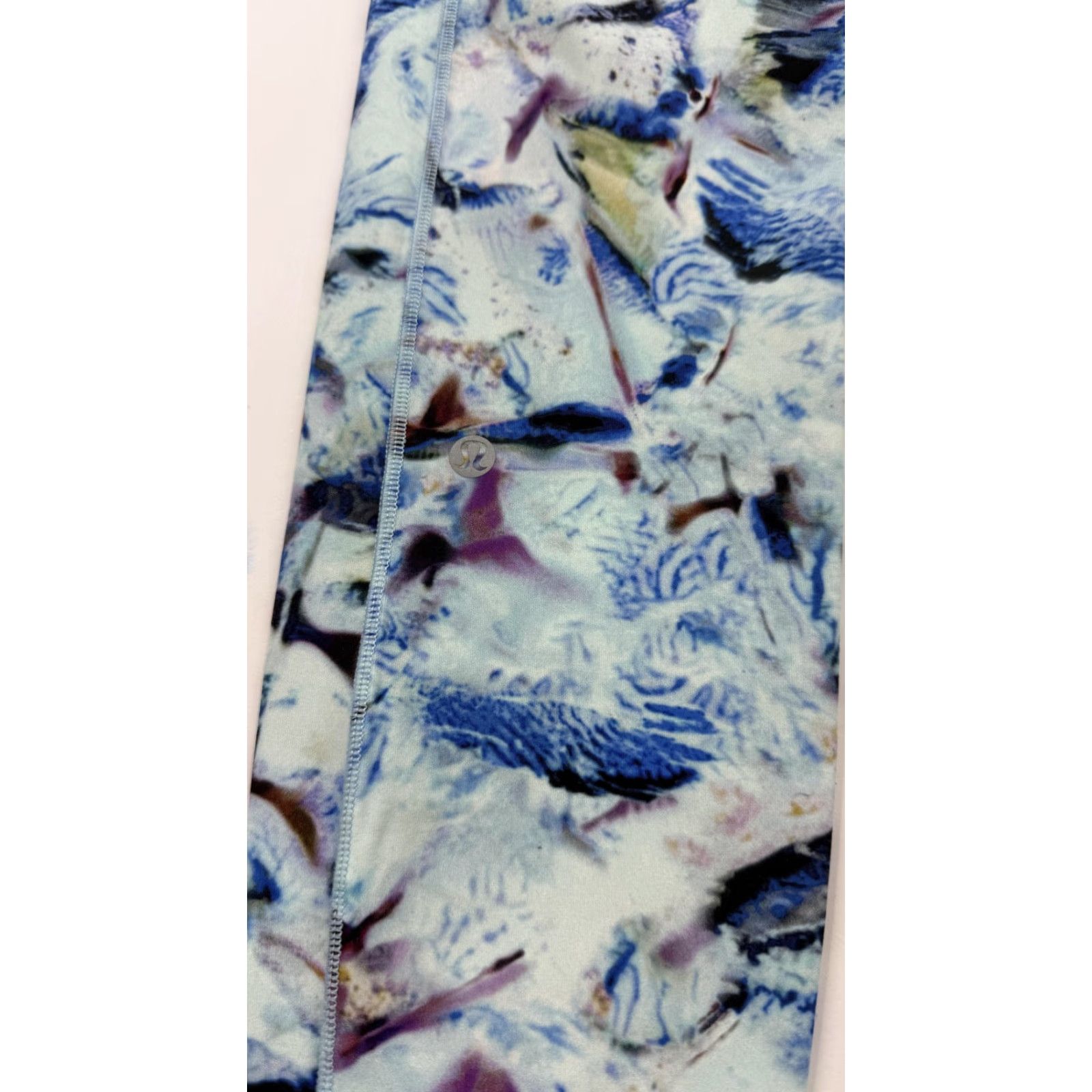 Lululemon Lululemon Leggings Womens 8 Blue Purple Abstract Side Pockets High Rise Yoga Size 30" / US 8 / IT 44 - 6 Thumbnail