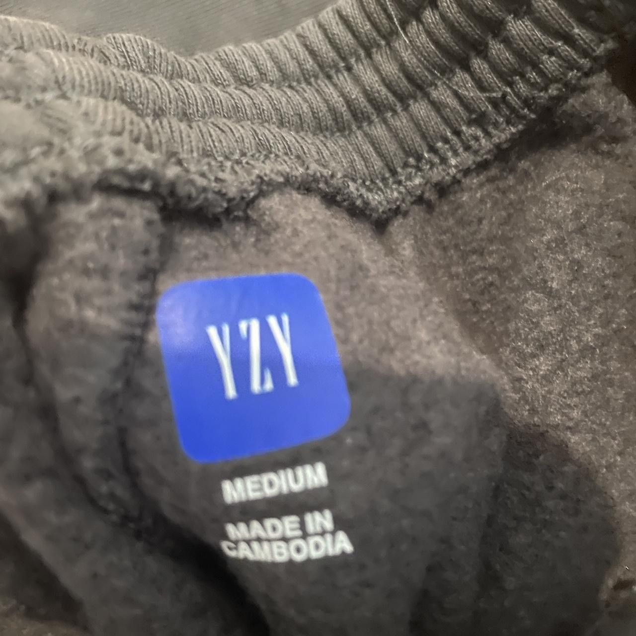 Balenciaga × Gap × Yeezy Yeezy Gap 2 Pants and 1 T Shirt Size US M / EU 48-50 / 2 - 12 Thumbnail