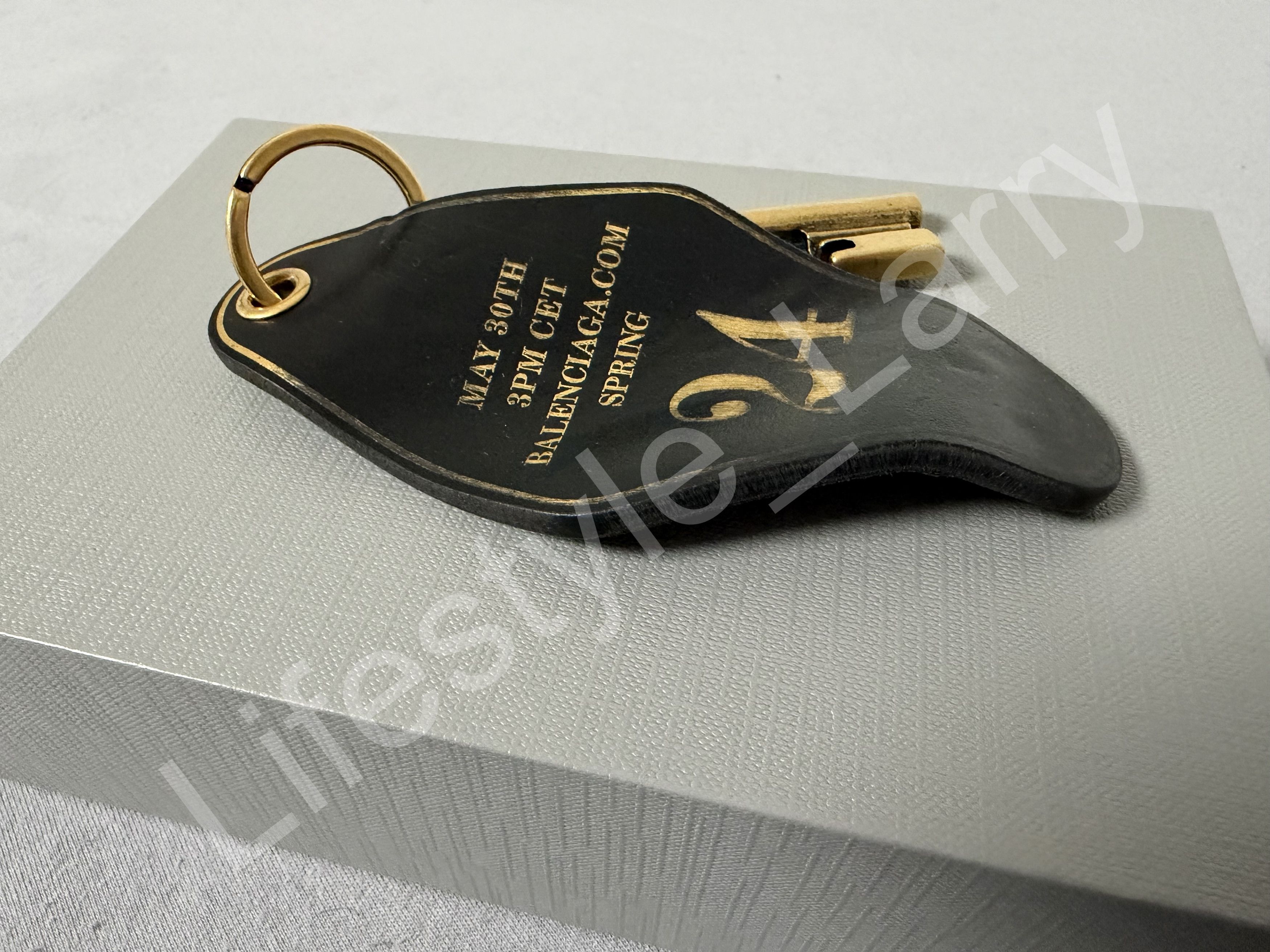 Balenciaga Balenciaga Spring 24 Runway Invitation Key-Ring Charm Size ONE SIZE - 5 Thumbnail