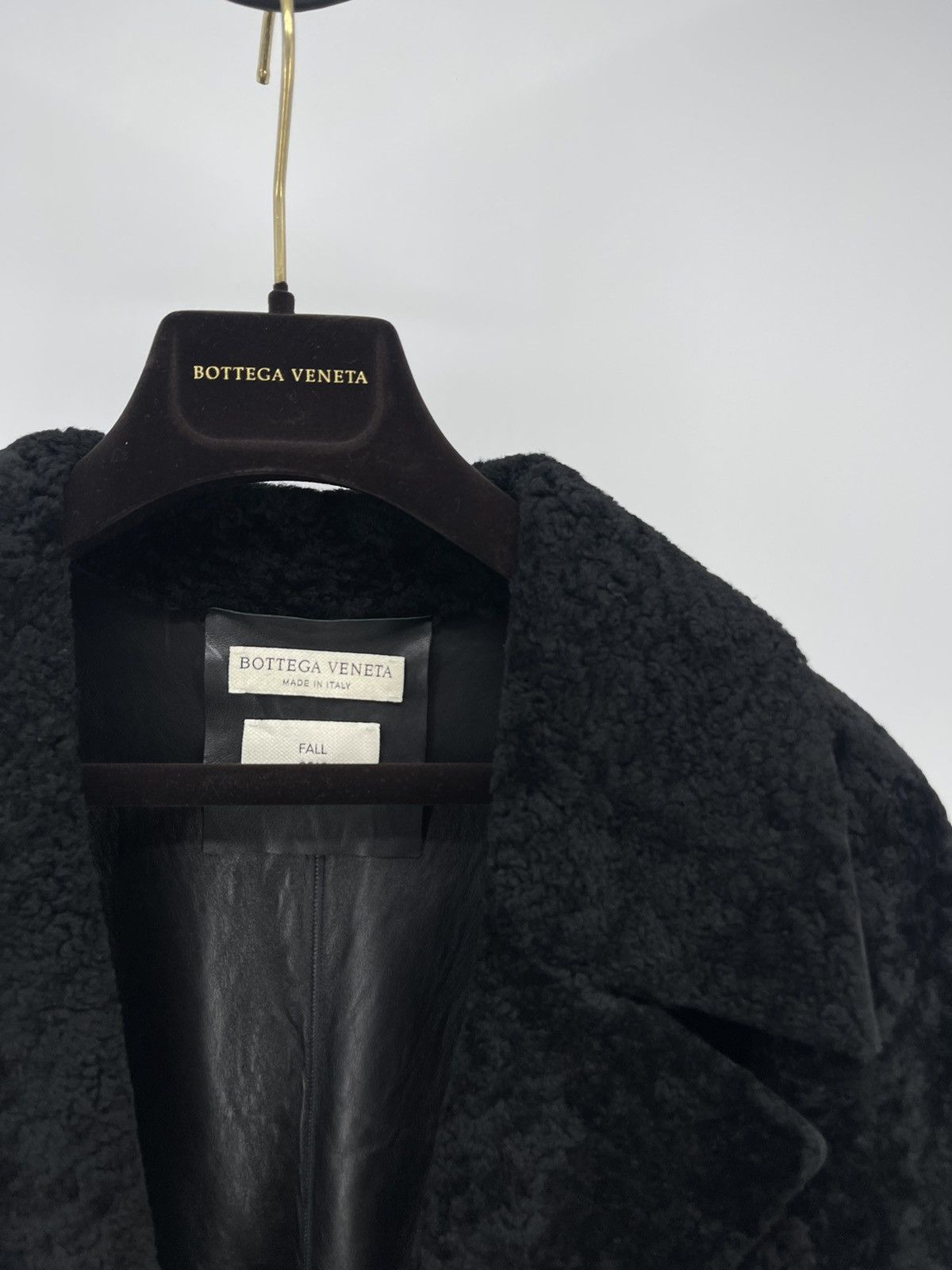 Bottega Veneta Bottega Veneta Short Curley Shearling Coat rrp $10,000 Size US M / EU 48-50 / 2 - 2 Thumbnail