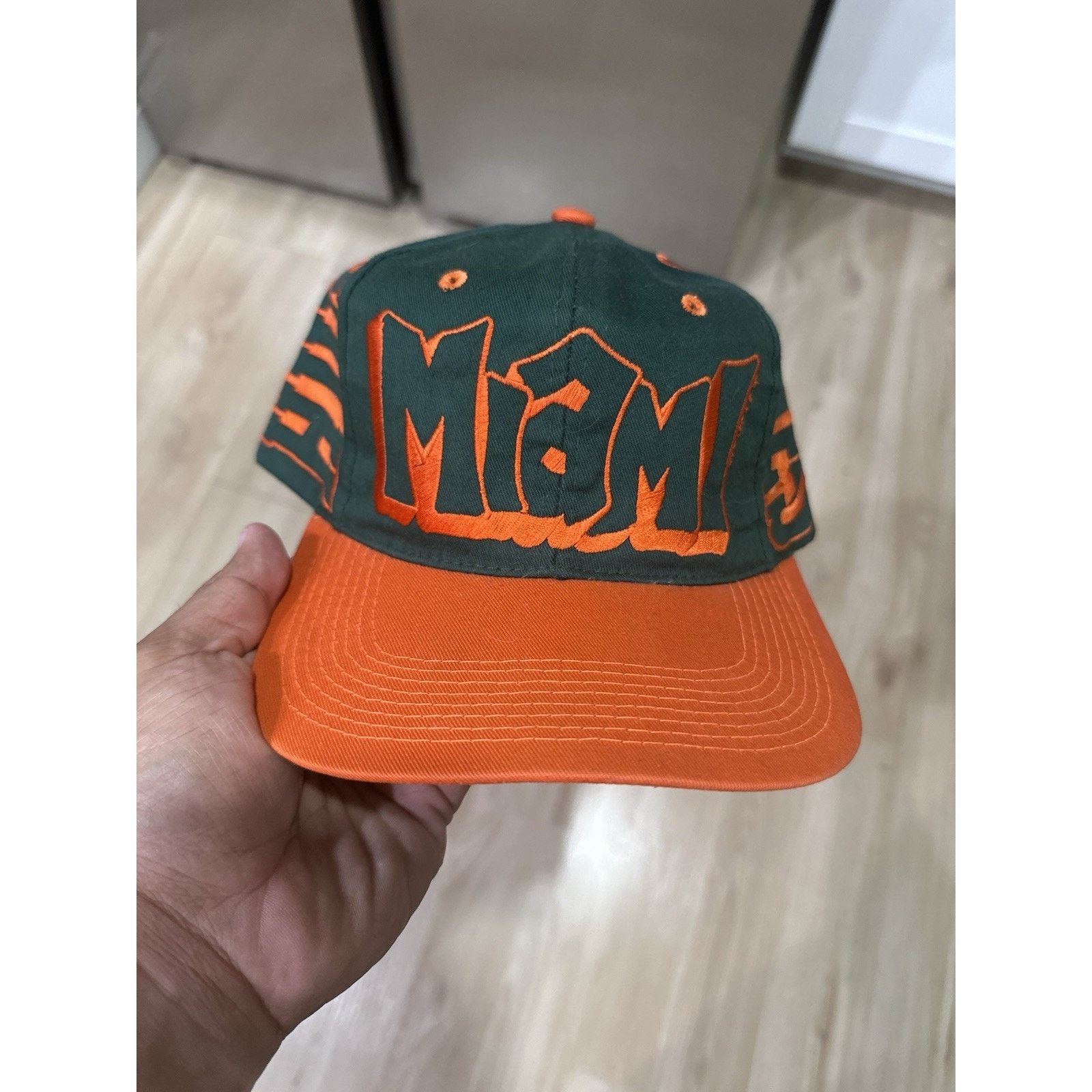 & Other Stories Vintage 1990s Miami Hurricanes Spellout Snapback Hat Size ONE SIZE - 1 Thumbnail