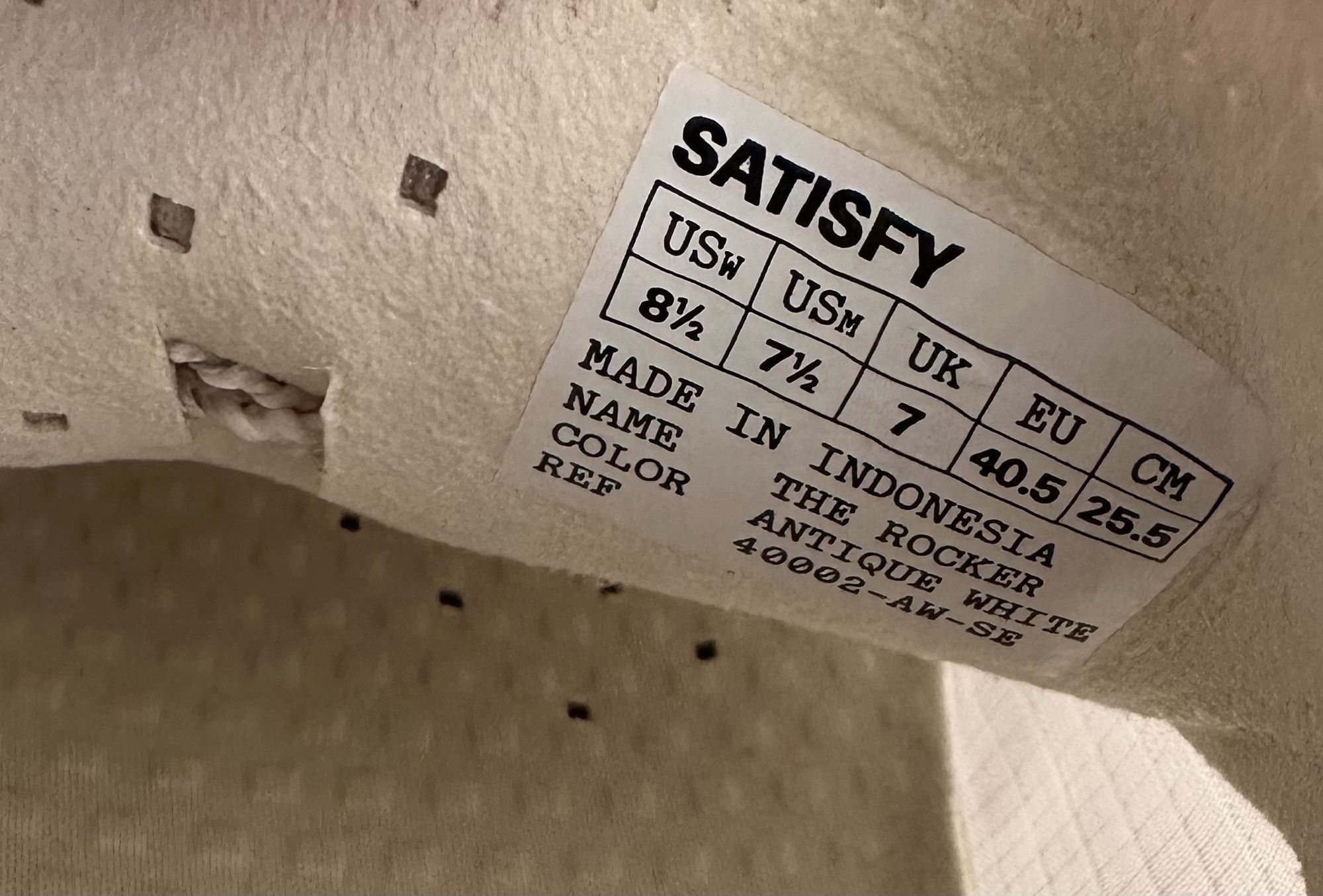 Satisfy Satisfy the rocker Size US 7.5 / EU 40-41 - 4 Thumbnail