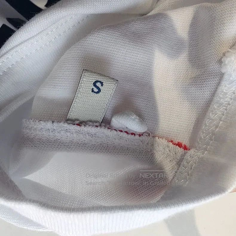 Moncler Moncler Short Sleeve Graphic T. Size US S / EU 44-46 / 1 - 5 Thumbnail