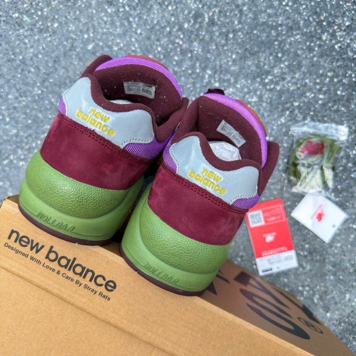 New Balance × Stray Rats New Balance 580 x Stray Rats Maroon Purple Size US 9 / EU 42 - 9 Thumbnail