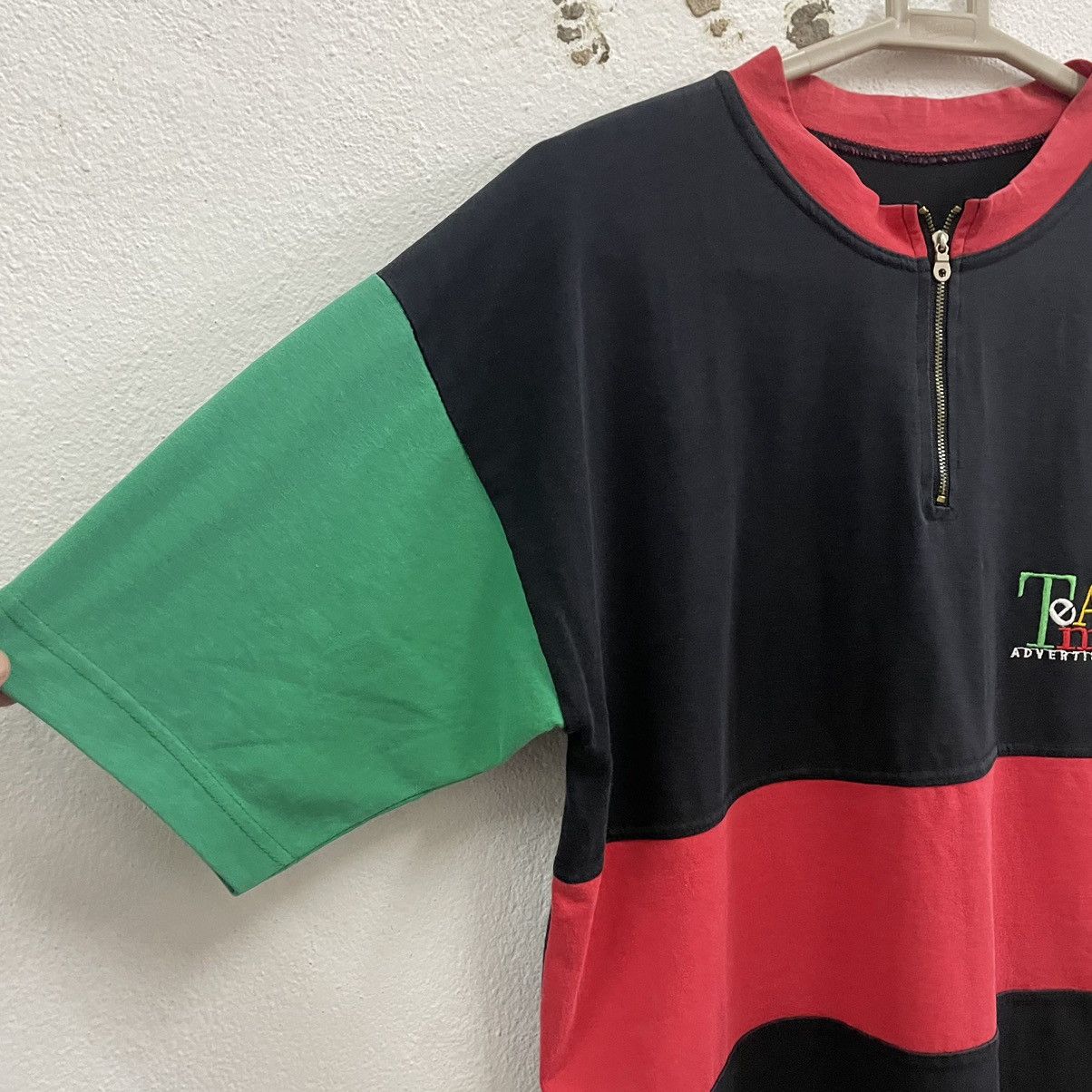 Vintage 🔥Team One Advertising Colour Block Half Zipper Sportwear Tee Size US L / EU 52-54 / 3 - 6 Thumbnail