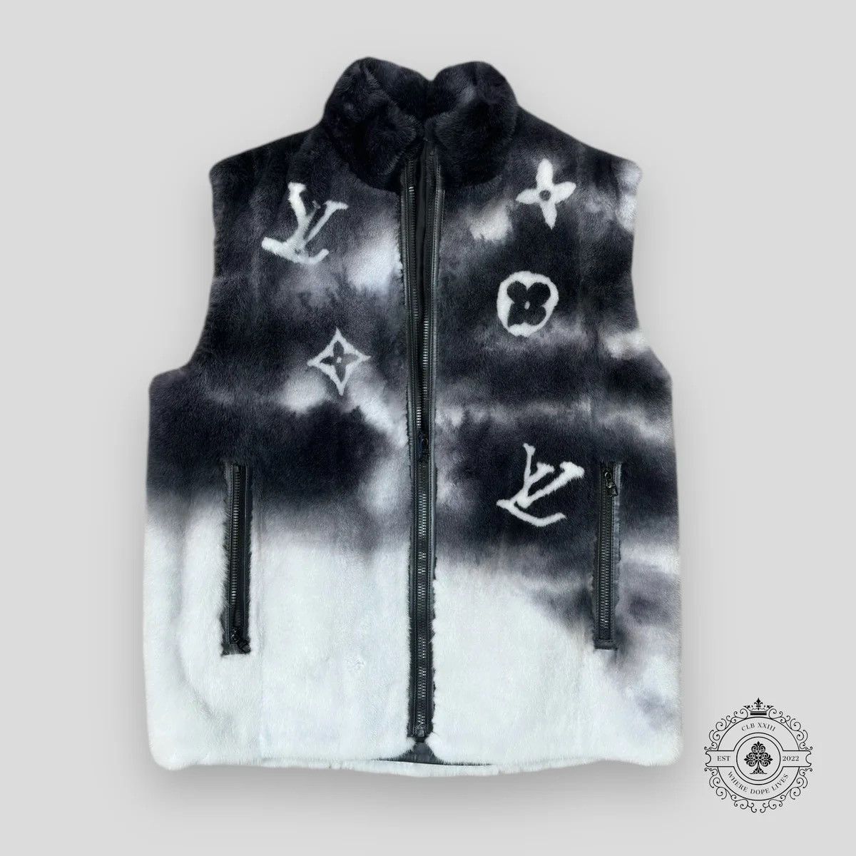 Louis Vuitton Louis Vuitton Spray Mink Gilet Size US L / EU 52-54 / 3 - 1 Thumbnail