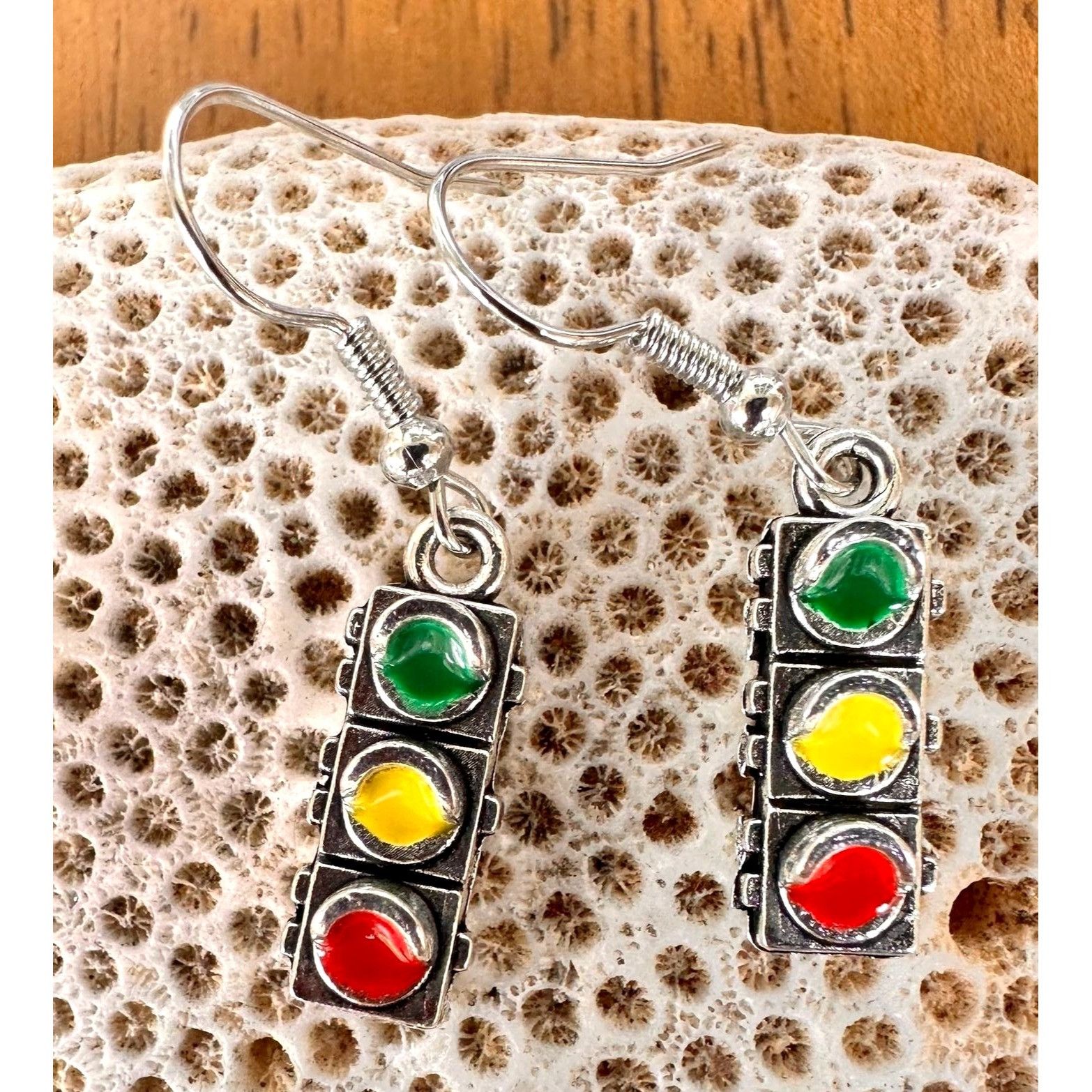 Handmade Traffic Light Earrings Signal New Dangle Hooks Stop Wait Go Size ONE SIZE - 9 Thumbnail