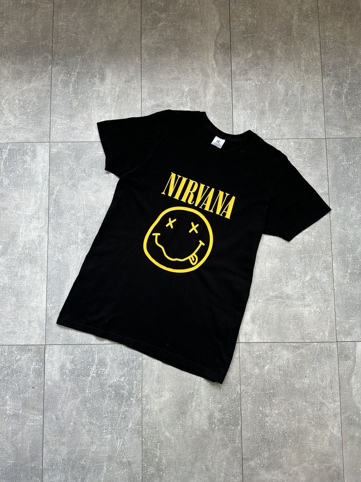 Band Tees Nirvana Vintage Overprint Logo Tee Size US M / EU 48-50 / 2 - 1 Thumbnail