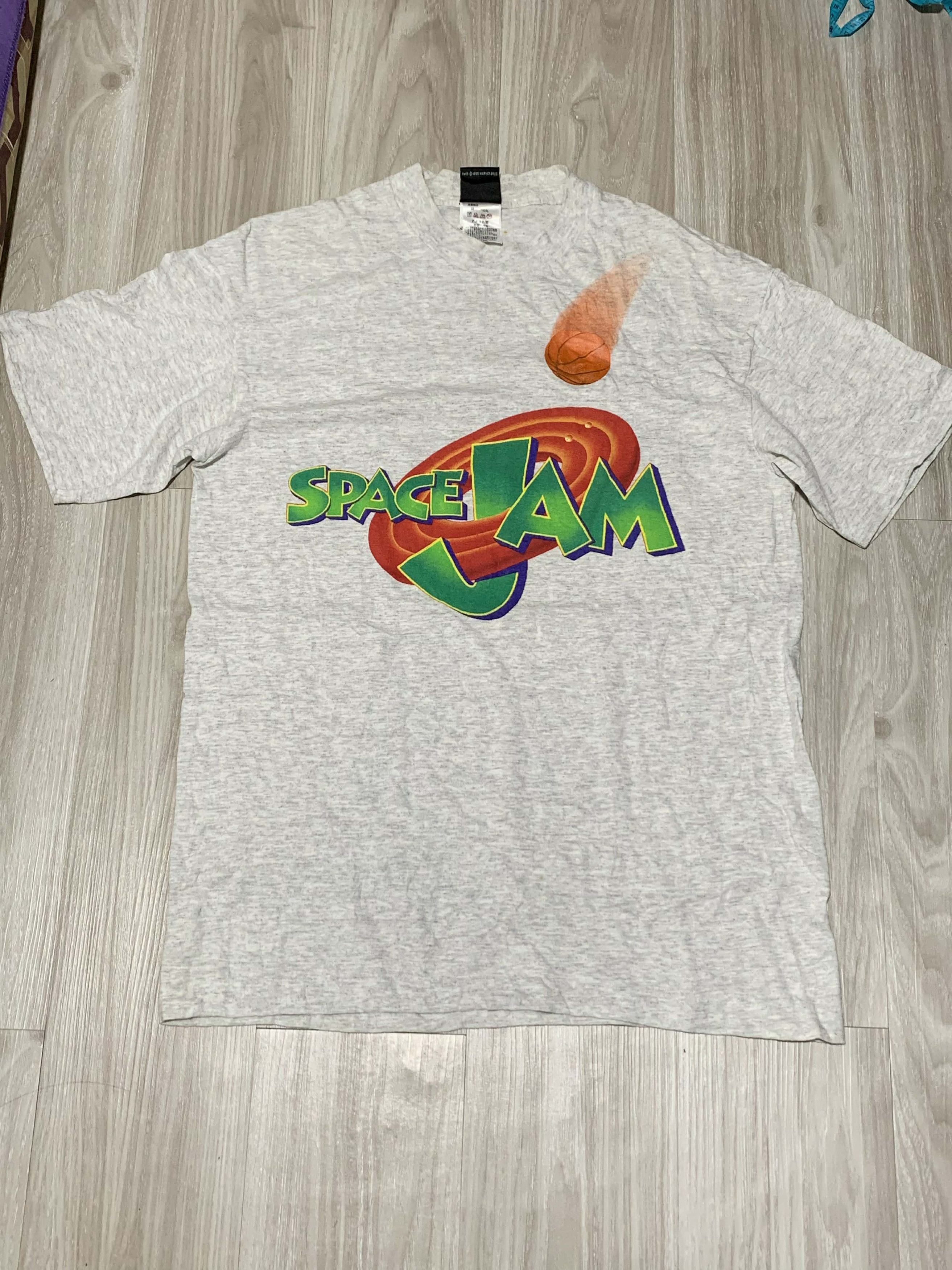 Warner Bros Vintage Warner Bros Space Jam Bugs Bunny Michael Jordan Tee Size US M / EU 48-50 / 2 - 1 Thumbnail