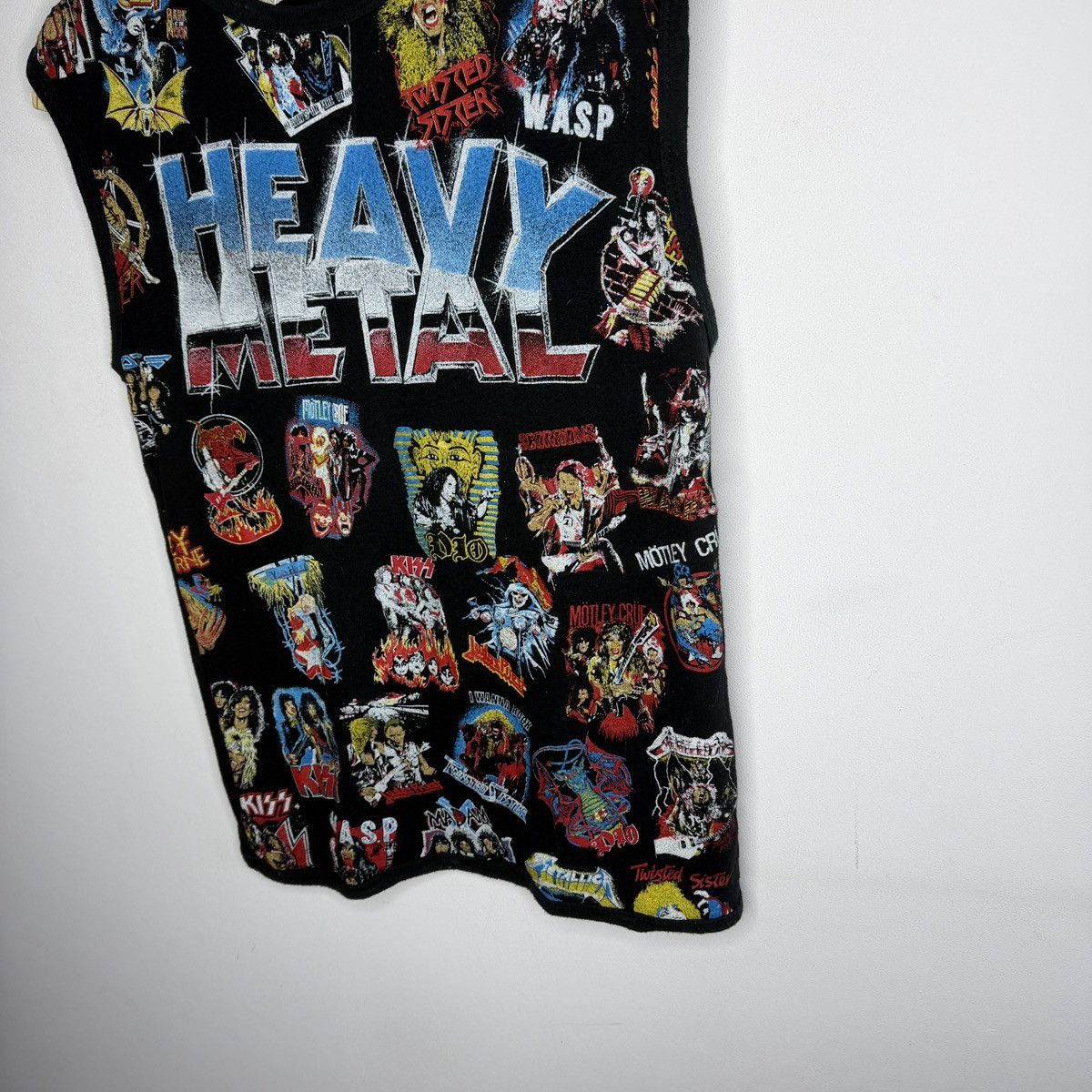 Band Tees Vintage 80s heavy metal muscle shirt rare Kiss wasp venom Size US M / EU 48-50 / 2 - 3 Thumbnail