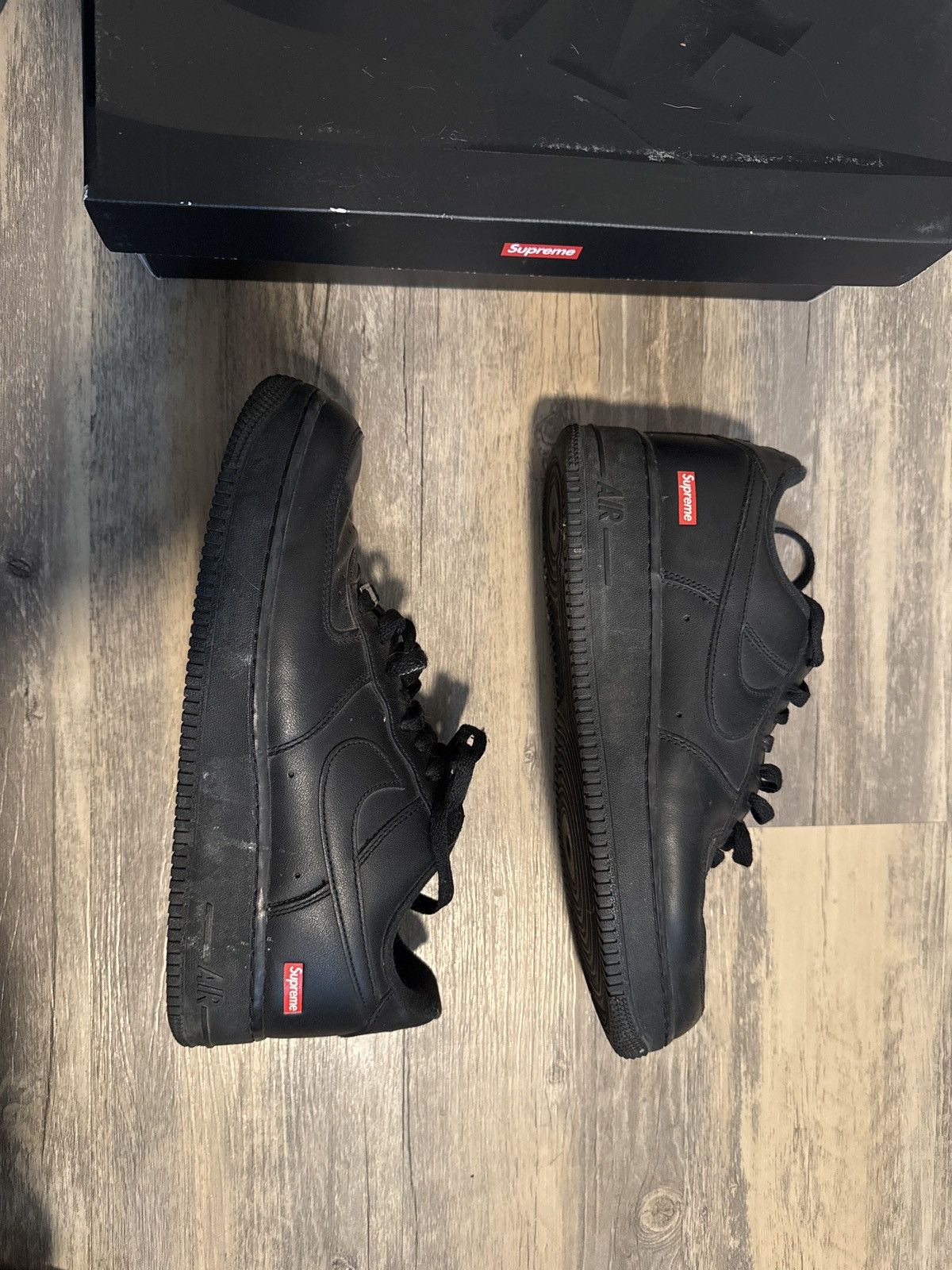 Nike × Supreme Nike x Supreme AF1 Size US 9.5 / EU 42-43 - 3 Thumbnail