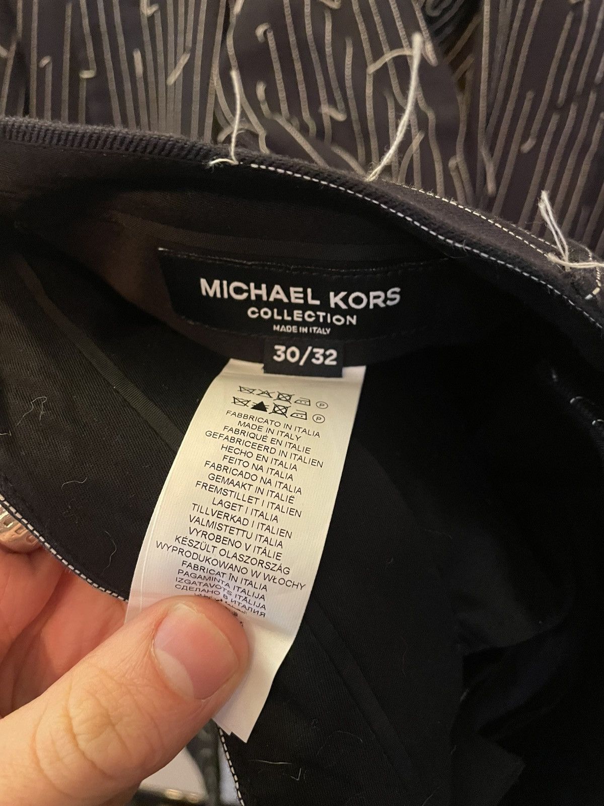 Michael Kors $1500 RETAIL RUNWAY DOUBLE BREASTED MKC SUIT - MADE IN ITALY Size 38R - 6 Thumbnail