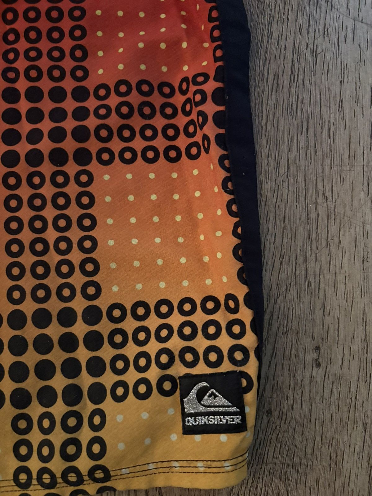Quiksilver Vintage Quiksilver board shorts Size US 32 / EU 48 - 4 Thumbnail