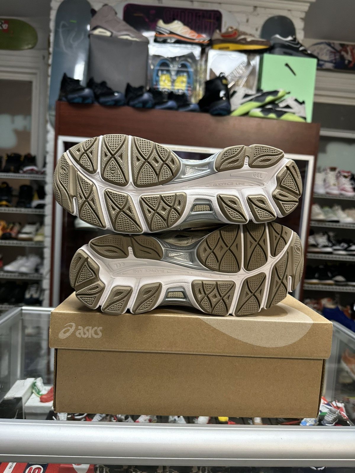 Asics Asics Gel NYC ‘Blue/Beige’ Size US 7.5 / EU 40-41 - 3 Thumbnail