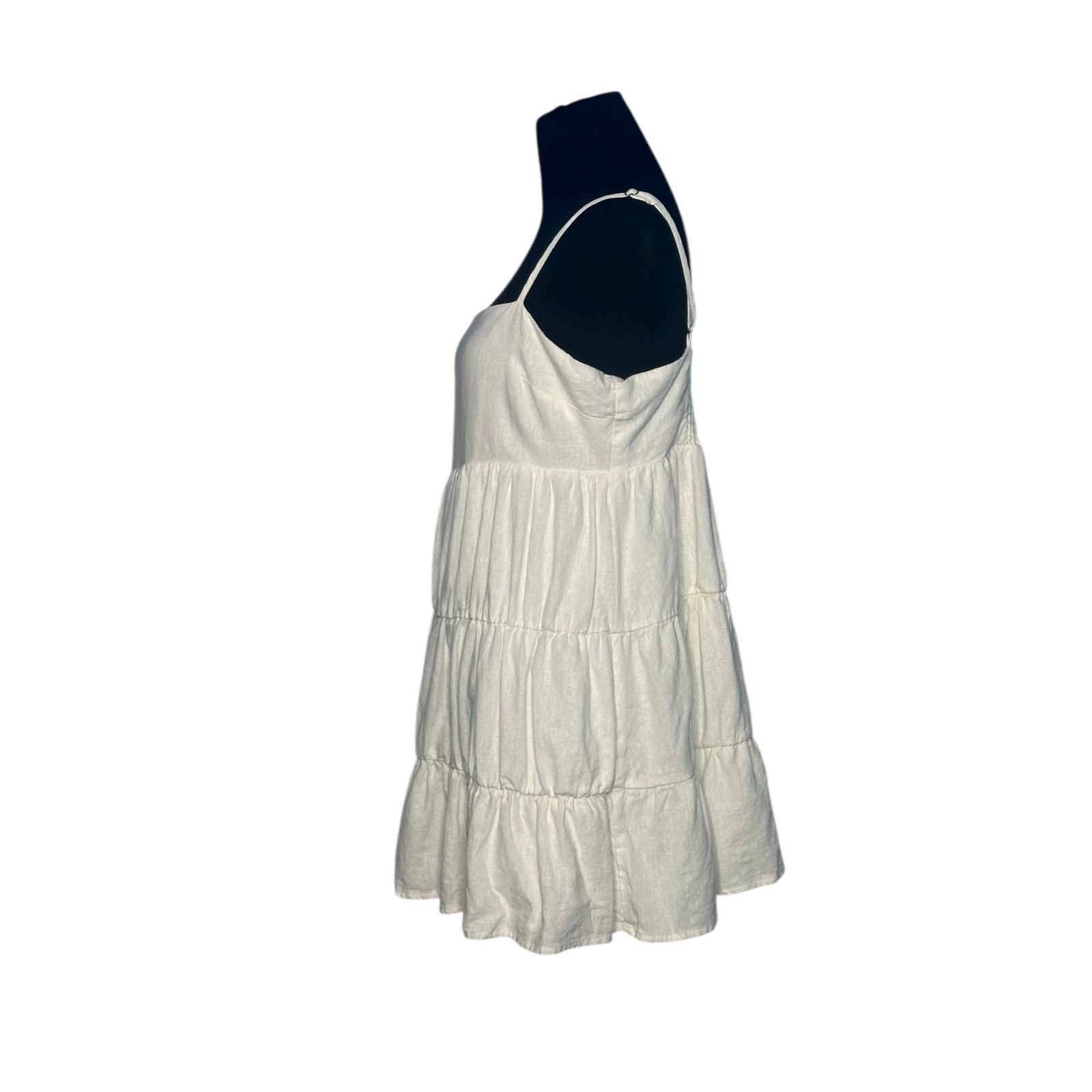 Forever 21 Forever 21 white tier sleeveless top size Large Size L / US 10 / IT 46 - 11 Thumbnail
