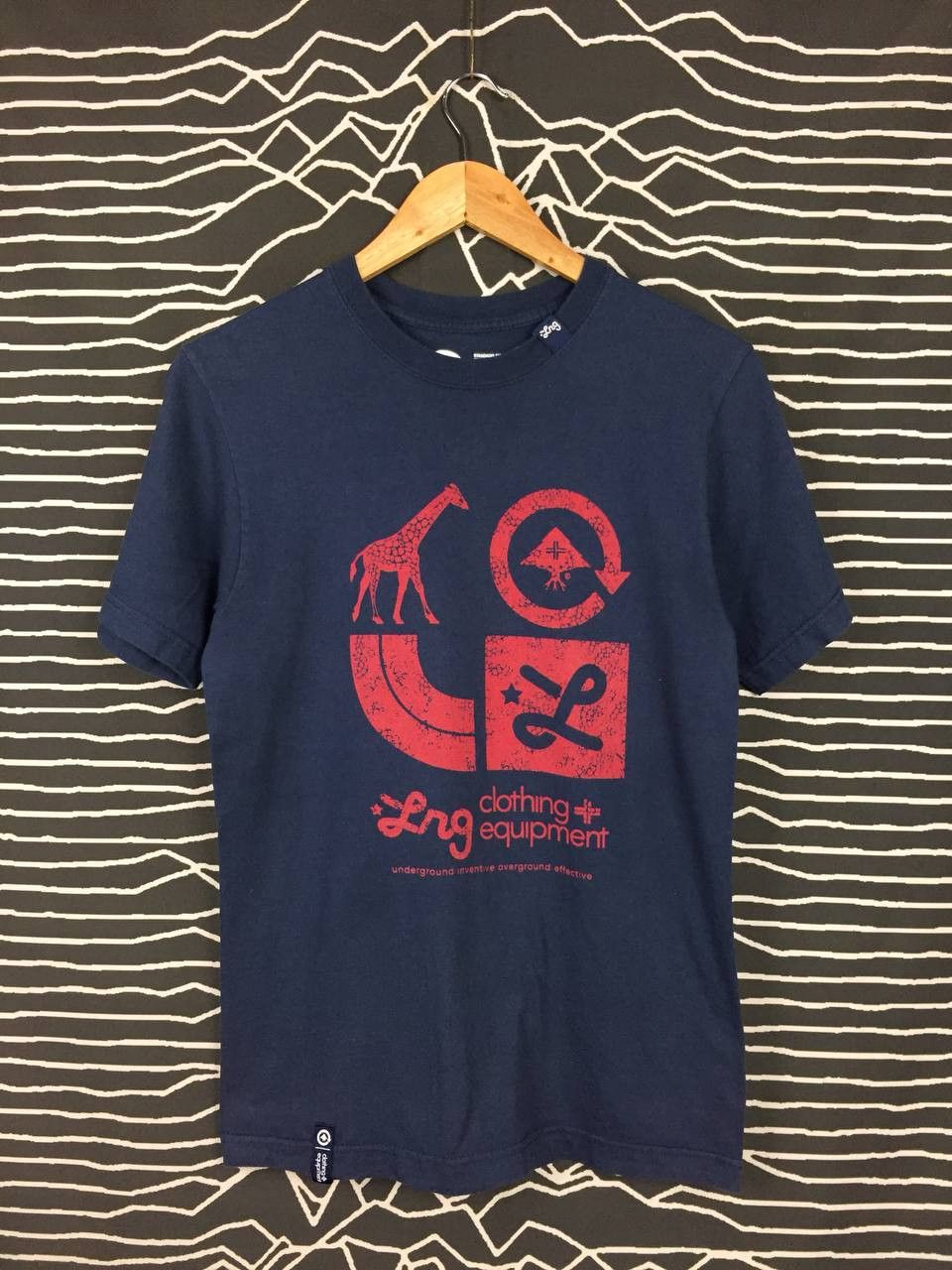 LRG × Vintage Vtg LRG Lifted Research Group Core Collection Tee Size US S / EU 44-46 / 1 - 2 Thumbnail