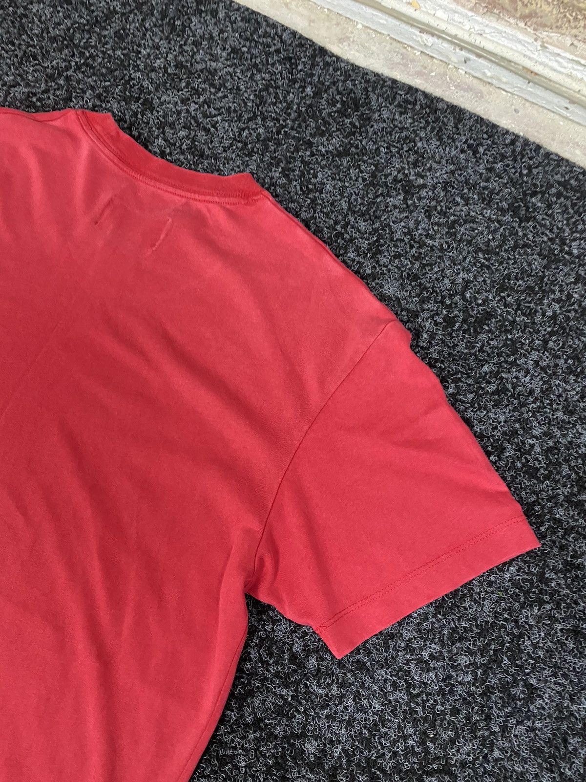 Jordan Brand VNTG 🚨JORDAN Red Central logo basic tee streetwear Size US M / EU 48-50 / 2 - 9 Thumbnail
