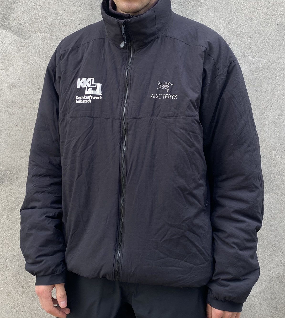 image of Arcteryx x Outdoor Life Arc’Teryx Atom Lt Jacket in Black, Men's (Size 2XL)