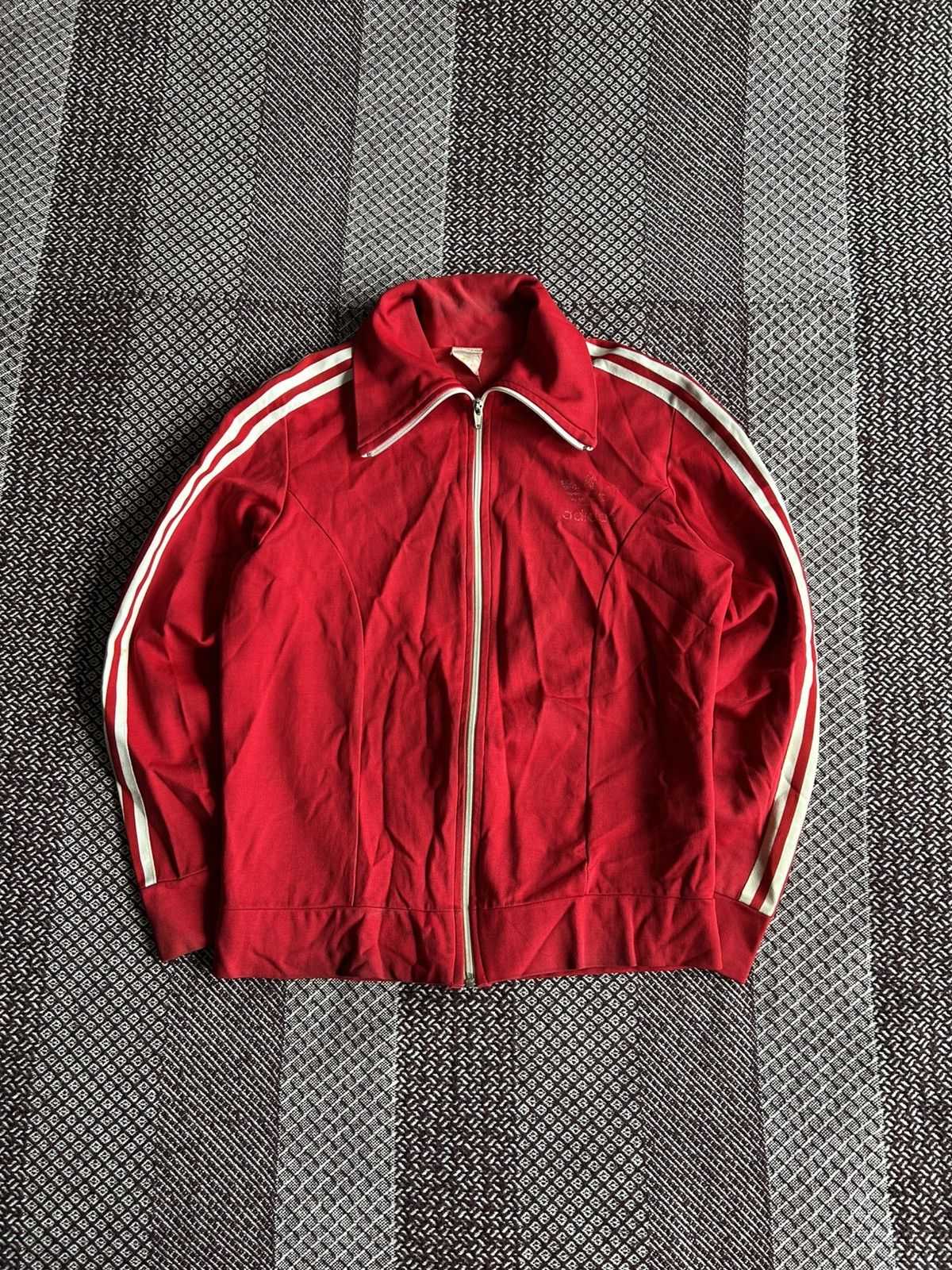 Adidas × Vintage Vintage 90s Adidas Zip Up Hoodie Red Y2K Streetwear Style Size US S / EU 44-46 / 1 - 1 Thumbnail