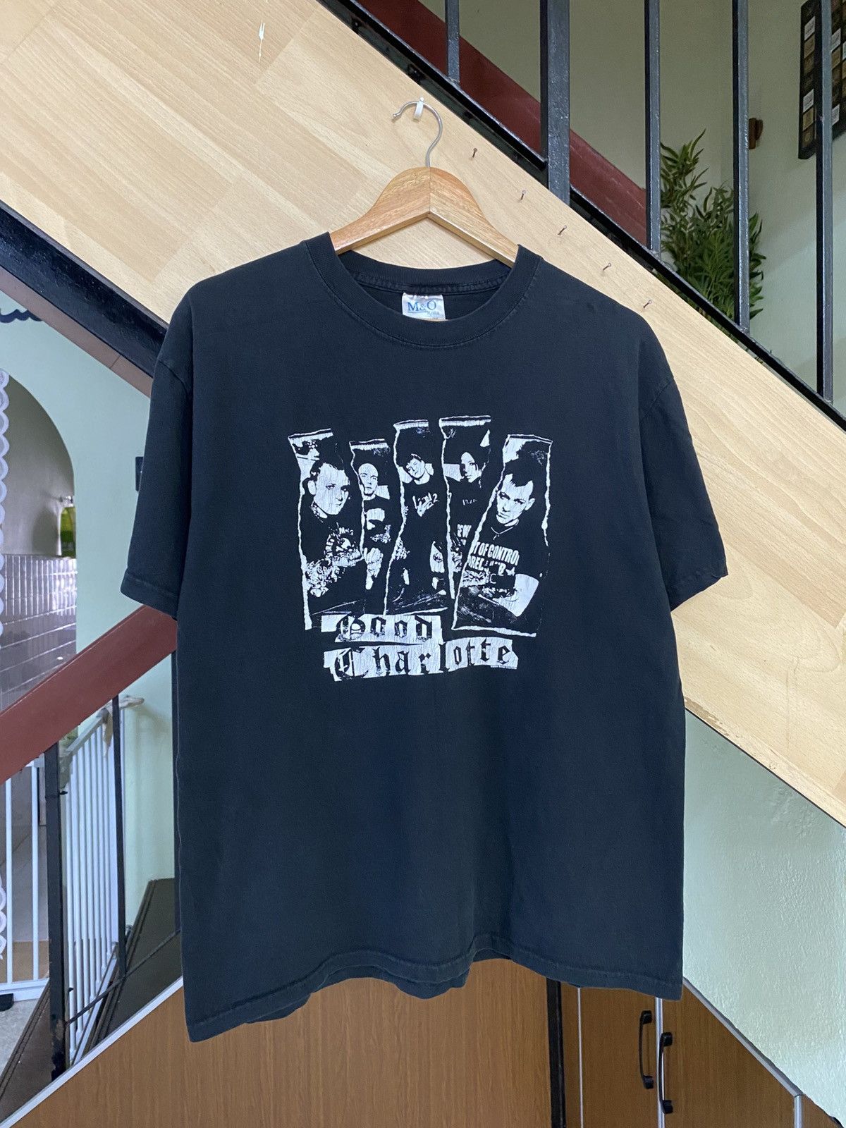 Band Tees Vintage Y2K Good Charlotte Punk Rock Band 2004 T-Shirt Size US L / EU 52-54 / 3 - 1 Thumbnail