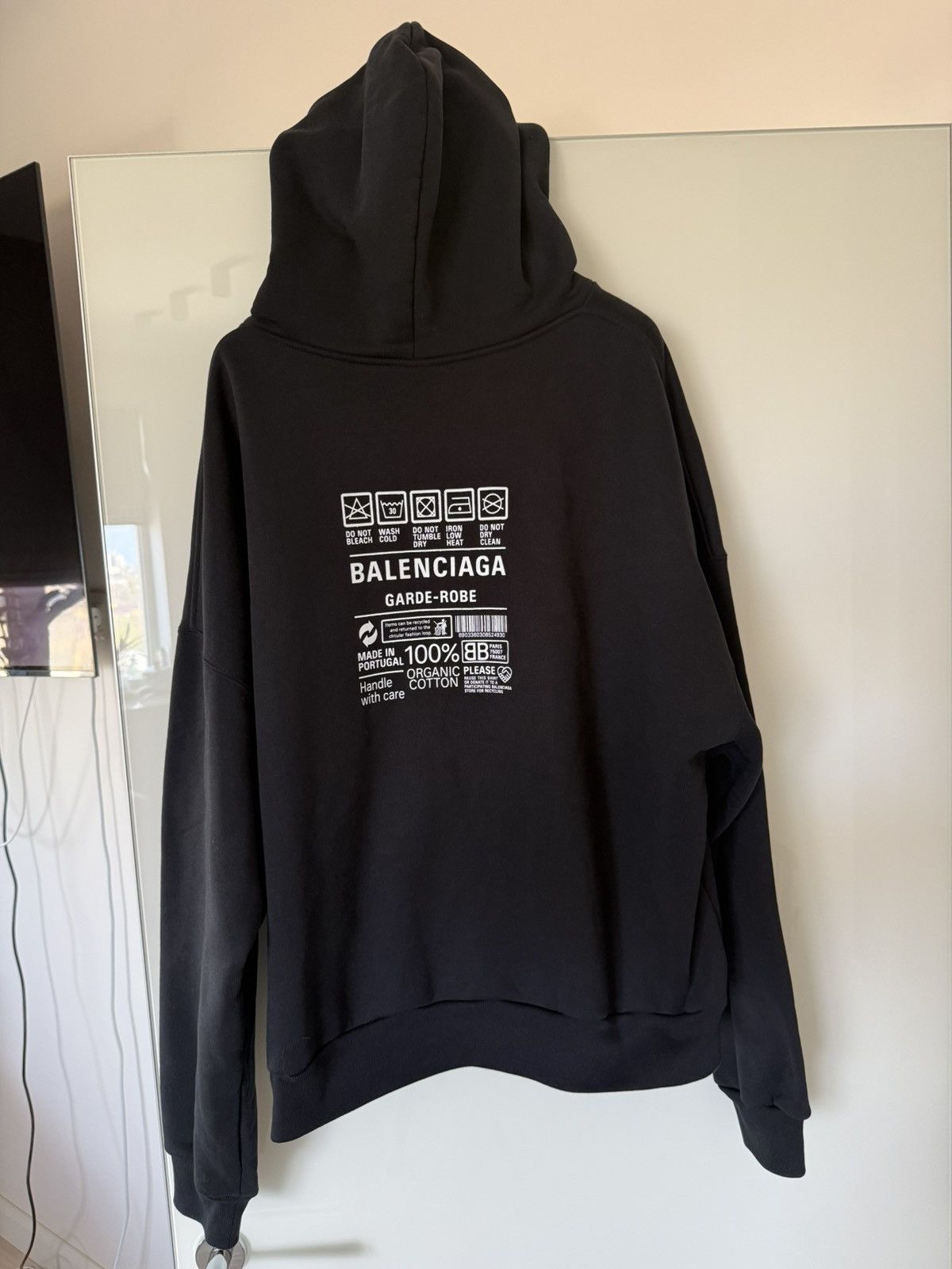 Balenciaga Balenciaga Garde-Robe Care Label Hoodie Size US S / EU 44-46 / 1 - 2 Thumbnail