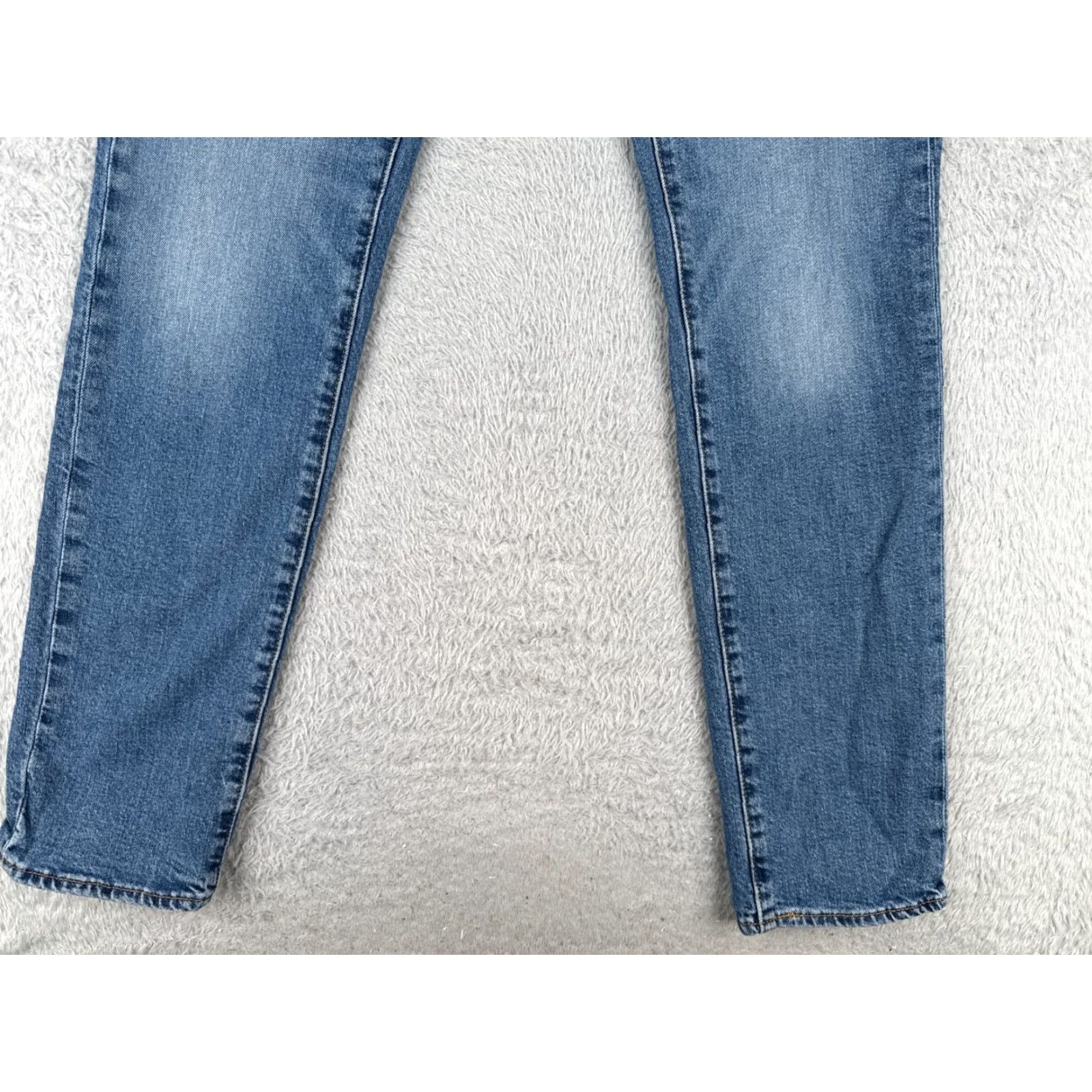 Levi's VINTAGE Levis Jeans Mens 32 Blue Denim Levi's 511 Slim Straight 5-Pocket Cotton Blend 30x33 Regular Inseam 33" Medium Wash Size US 32 / EU 48 - 2 Thumbnail