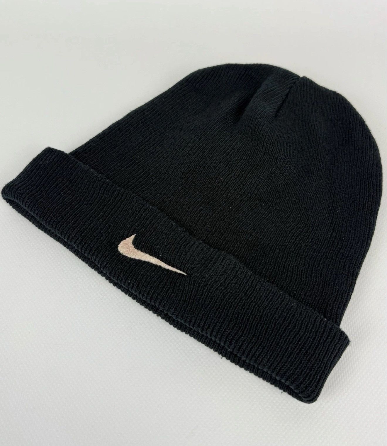 Nike Vintage Nike Swoosh Logo Knit Beanie Hat Black Top Acrylic Size ONE SIZE - 2 Thumbnail