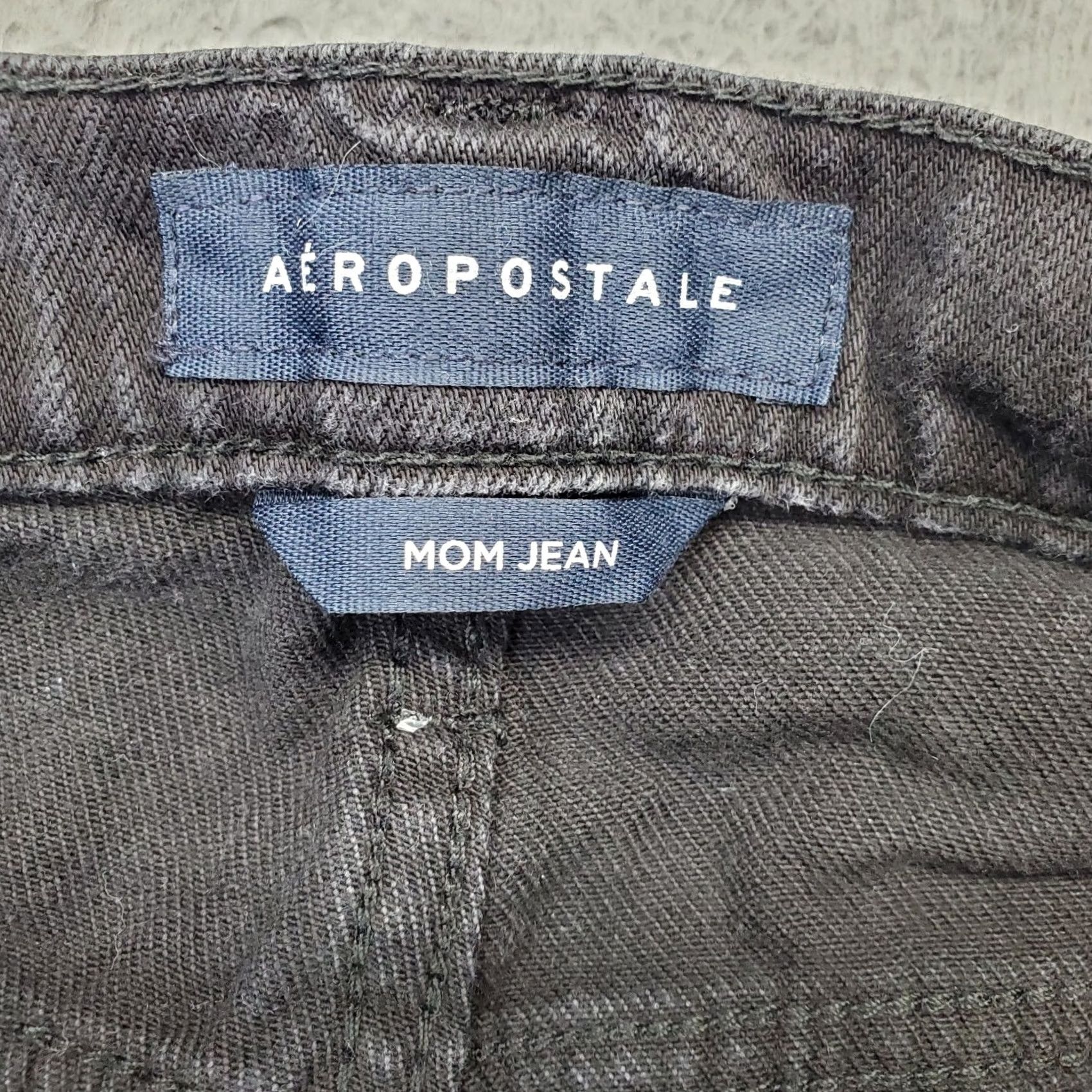 Vintage Aéropostale Mom Jeans Women's 6 Black Denim Distressed Comfort Fit Straight Leg Jeans Size 28" / US 6 / IT 42 - 6 Thumbnail