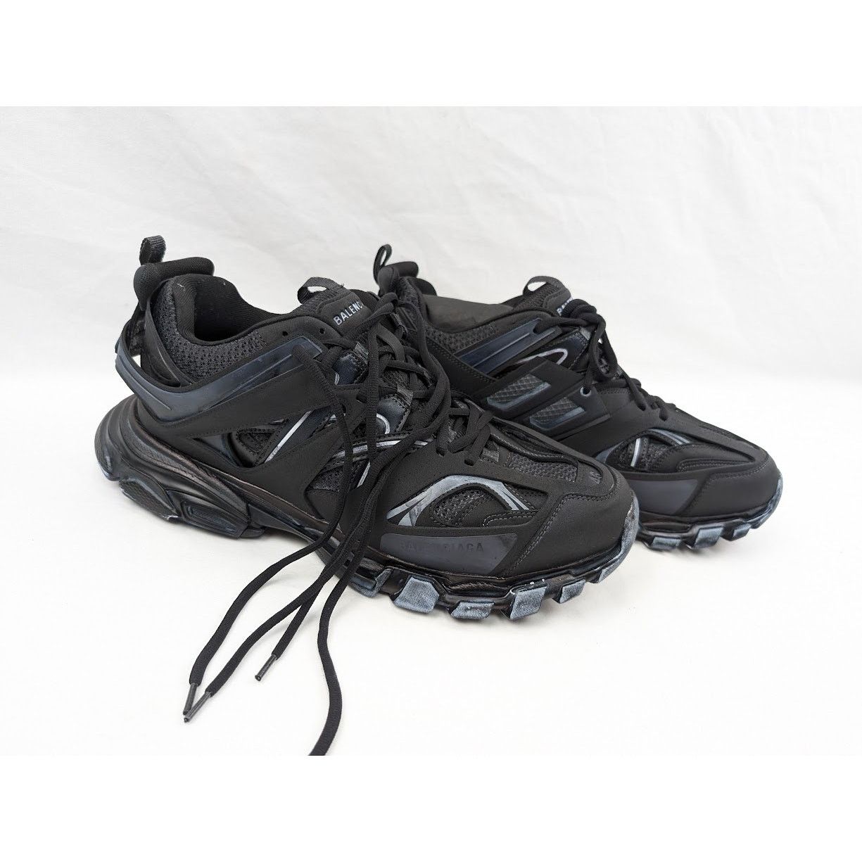 Balenciaga o1rshd1 Track Low-Top Sneakers in Faded Black Size US 13 / EU 46 - 12 Thumbnail