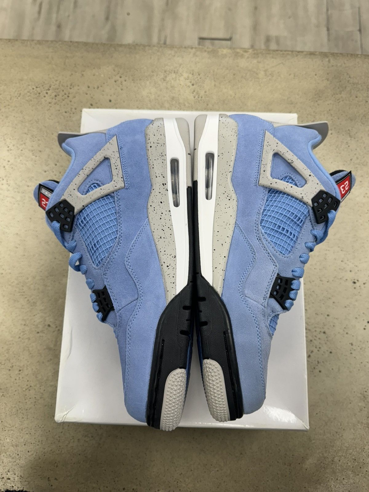 Jordan Brand × Nike AJ 4 University blue NEW! (DISCOLORED) Size US 10.5 / EU 43-44 - 3 Thumbnail