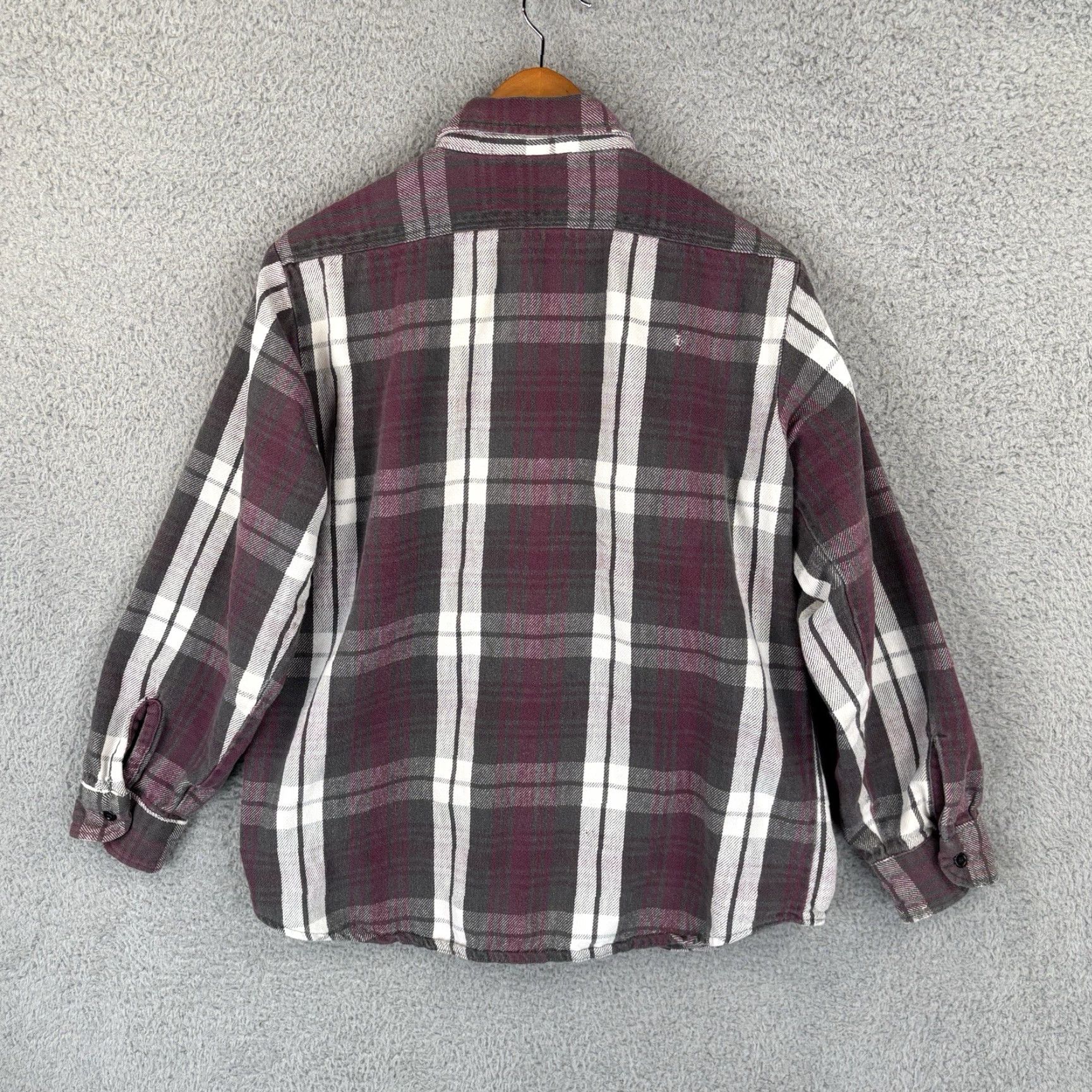Vintage VINTAGE OshKosh B’Gosh Heavy Flannel Work Shirt Men M Maroon Gray Plaid USA Size US M / EU 48-50 / 2 - 4 Thumbnail