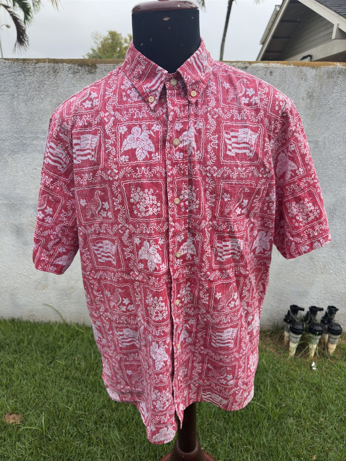 PreOwned Reyn Spooner Red Hawaiian Print Men's XL