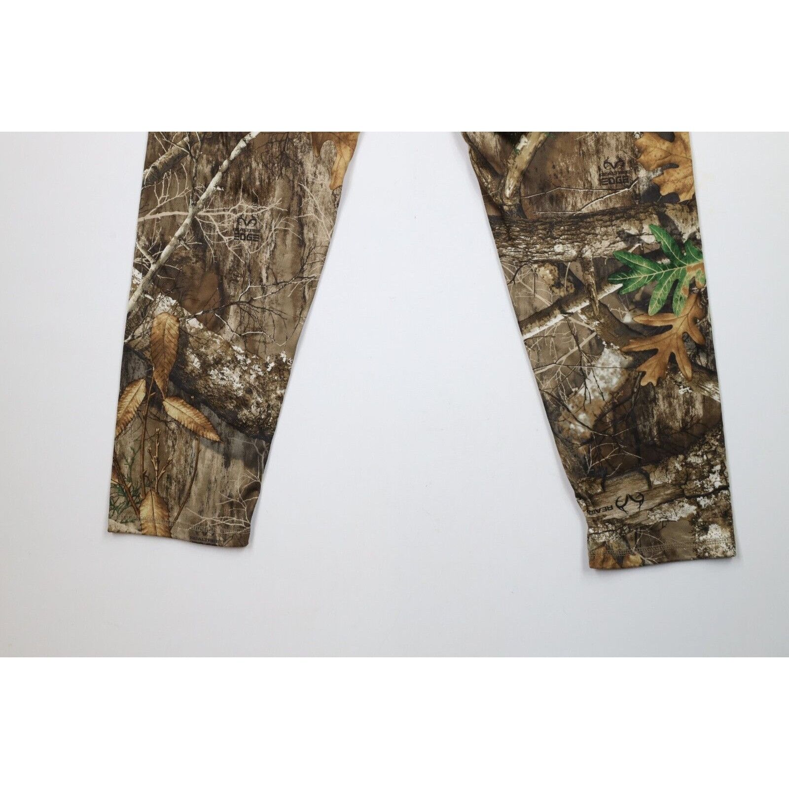 Vintage Vintage Y2K Streetwear 2 Piece Thermal Camouflage Suit Size US L / EU 52-54 / 3 - 18 Thumbnail