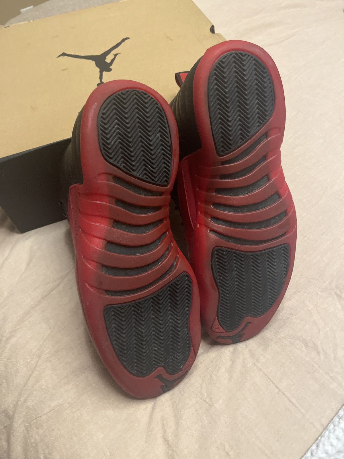 Air Jordan 12 flu games