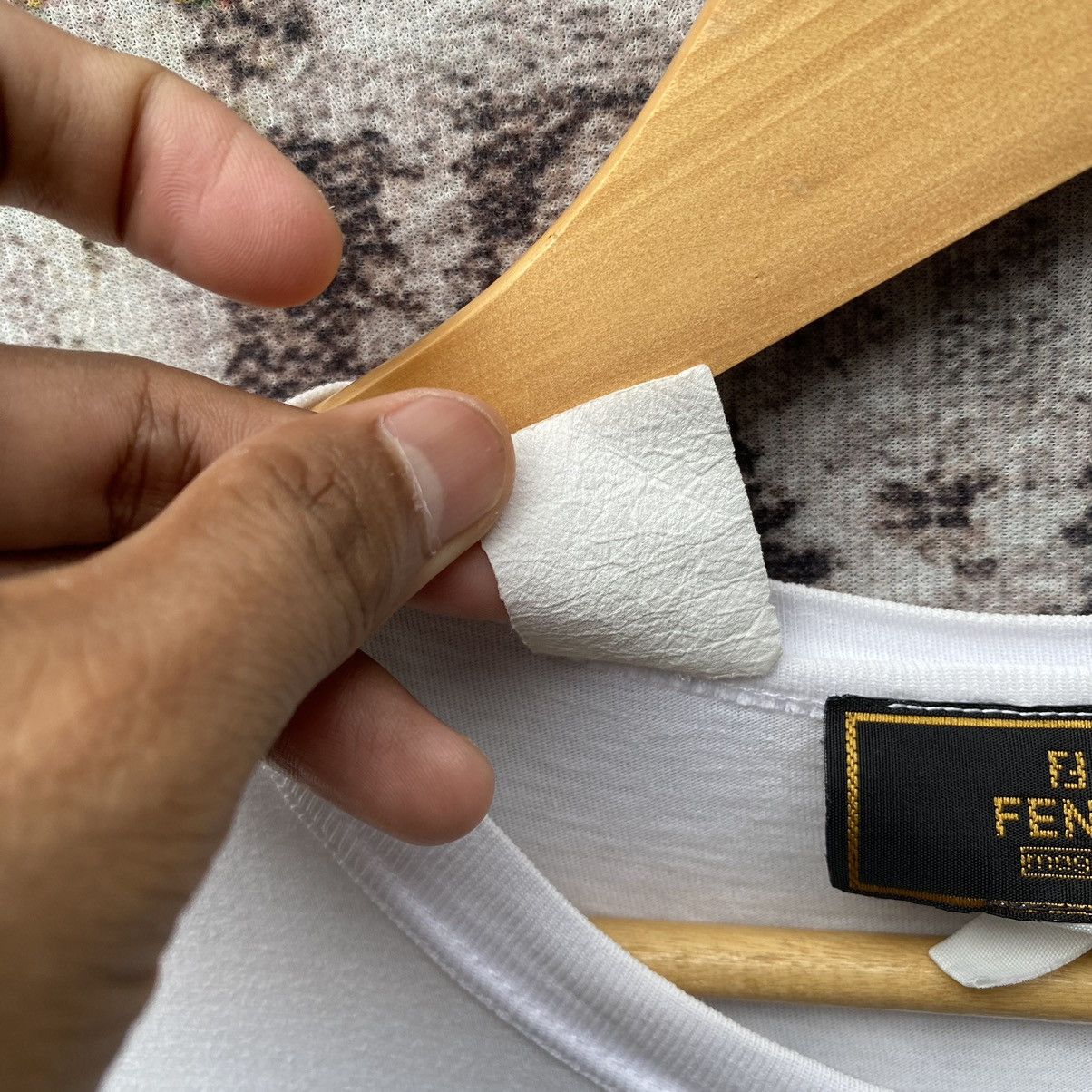 Fendi Vintage Fendi Red Word Embroidery Spellout Fendi Shirt Size US M / EU 48-50 / 2 - 20 Thumbnail