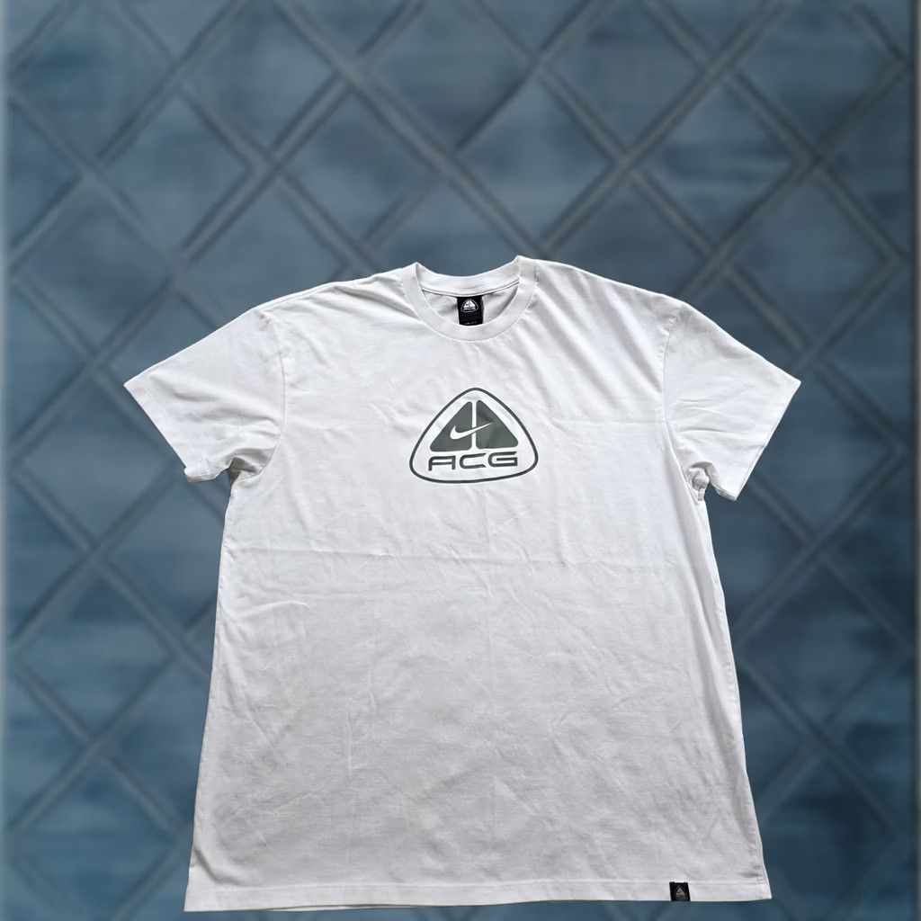 Nike VINTAGE Nike ACG T Shirt Mens 2XL White Dri-FIT Graphic Short Sleeve Logo 2000s Mens Size US XXL / EU 58 / 5 - 1 Thumbnail