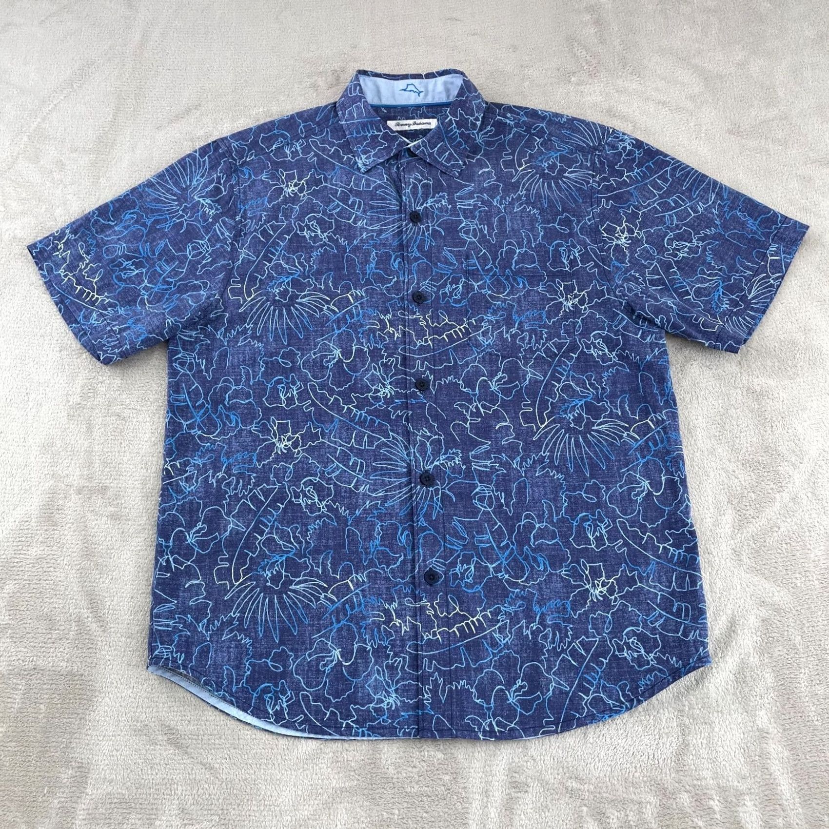 Tommy Bahama Tommy Bahama Between The Vines Shirt Men M Island Zone NWOT Island Navy Blue Silk 70%/Coolmax 30% Floral Short Sleeve Button-Up Collared Classic Mens Size US M / EU 48-50 / 2 - 3 Thumbnail