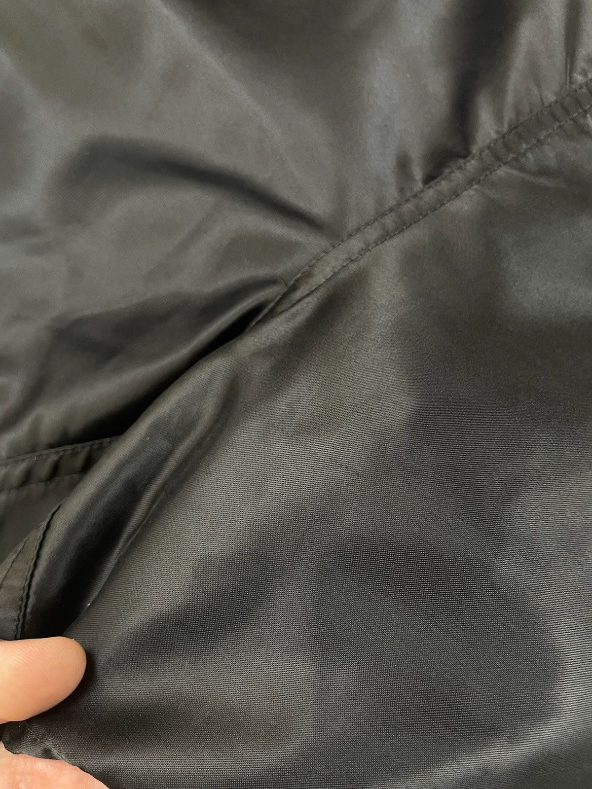Nike Vintage Nike nylon shorts size L black Size US 34 / EU 50 - 4 Thumbnail