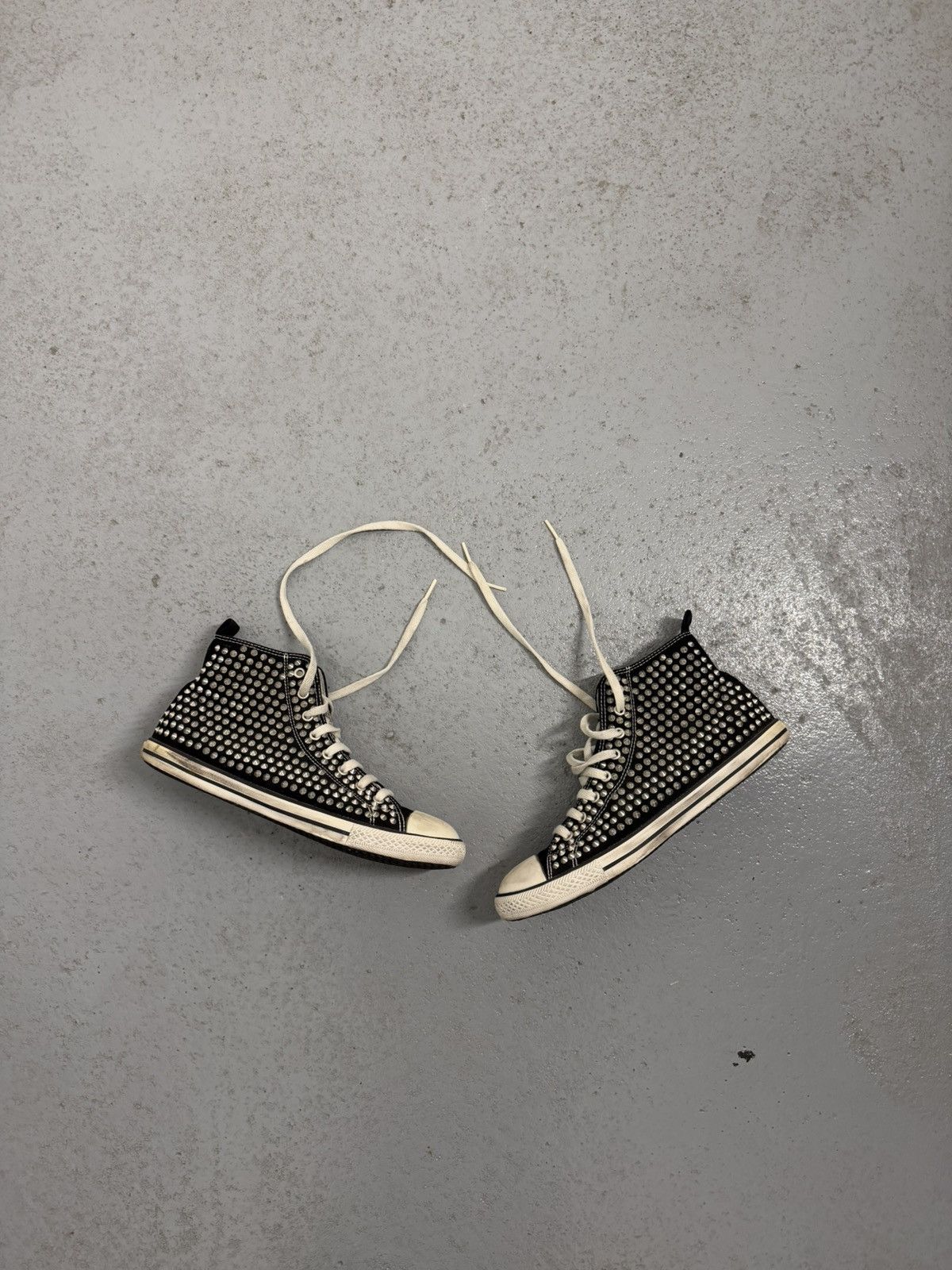 Hollywood Trading Company HTC Hollywood Trading Company Studded High Top Sneakers Size US 9 / EU 42 - 1 Thumbnail
