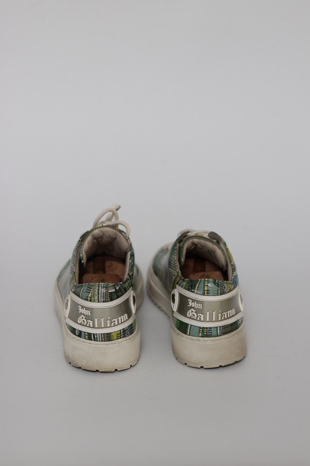 John Galliano JOHN GALLIANO Newspaper Print Leather Sneakers Size US 9 / EU 42 - 3 Thumbnail