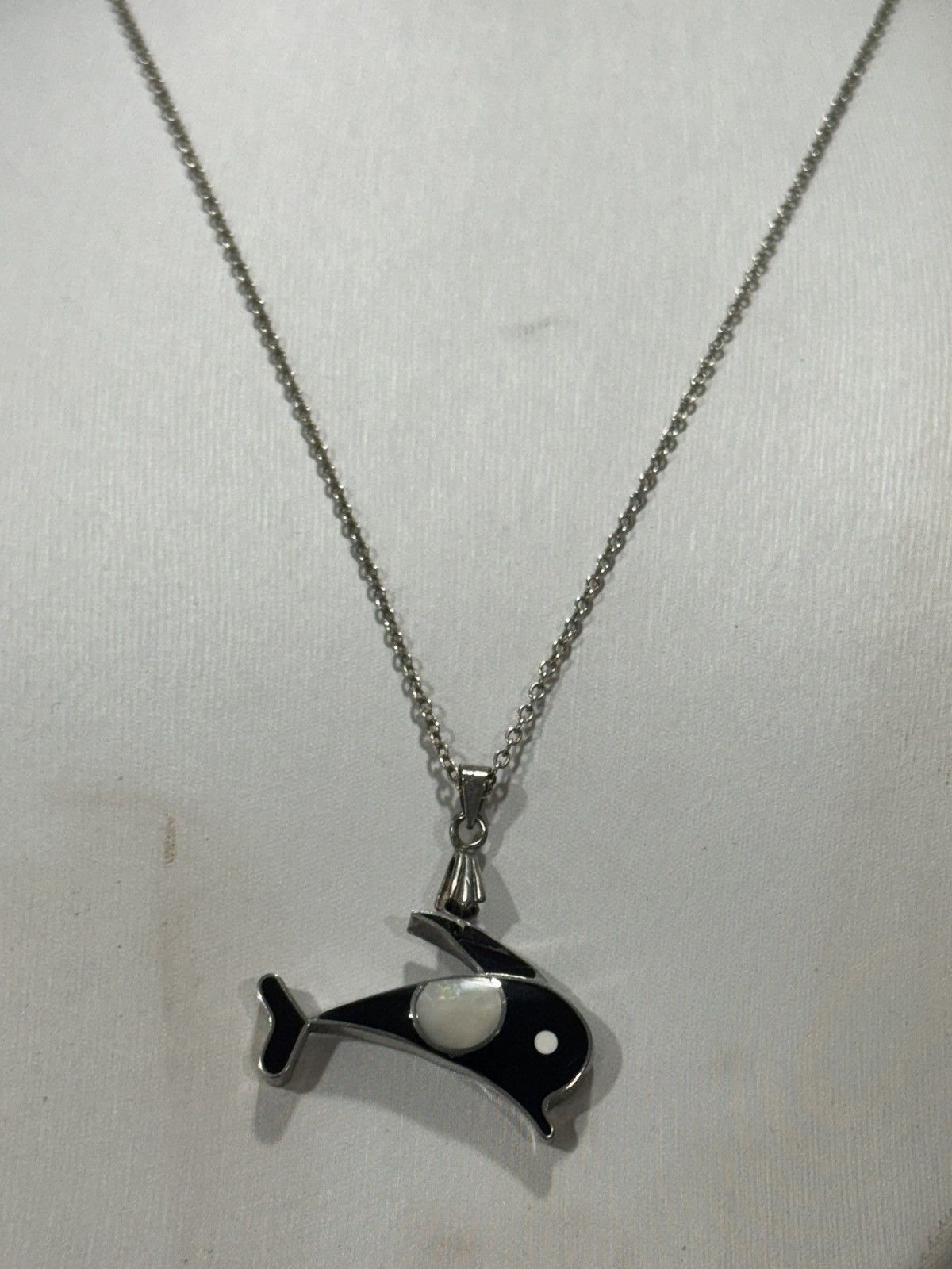 Sterling Silver Silver Orca Whale Pendant Necklace | Onyx & Mother of Pearl Size ONE SIZE - 2 Thumbnail