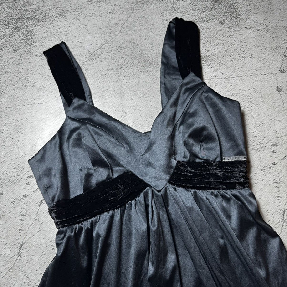 John Galliano Iconic Little black john galliano archive dress very rare Size M / US 6-8 / IT 42-44 - 6 Thumbnail