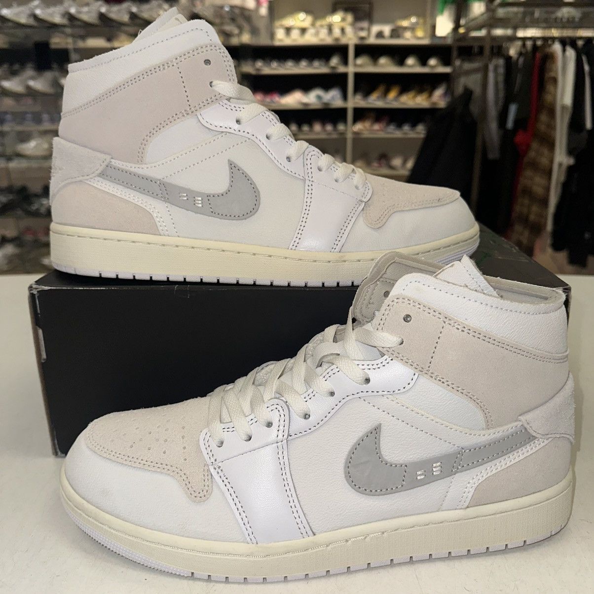 Jordan Brand Size 12 - Air Jordan 1 SE Craft Mid Inside Out - DM9652-120 Size US 12 / EU 45 - 1 Thumbnail