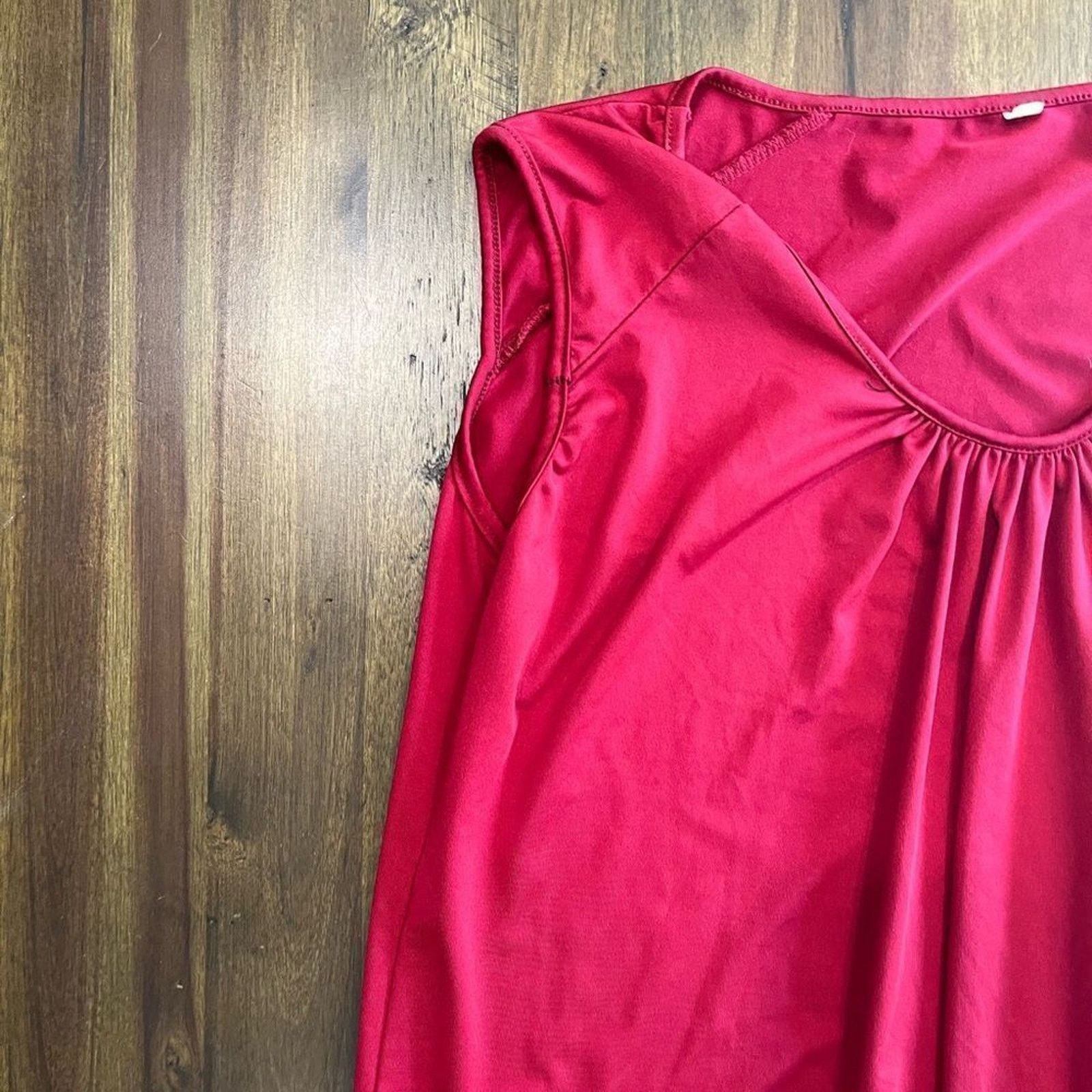 Shein SHEIN Maroon Pleated Silky Blouse Size L Size L / US 10 / IT 46 - 6 Thumbnail