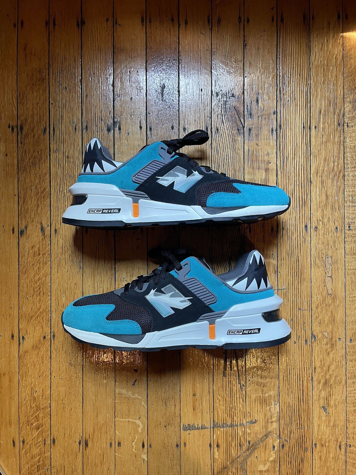 New Balance 2020 Shoe Palace x 997S 'Great White' Size US 10 / EU 43 - 1 Thumbnail