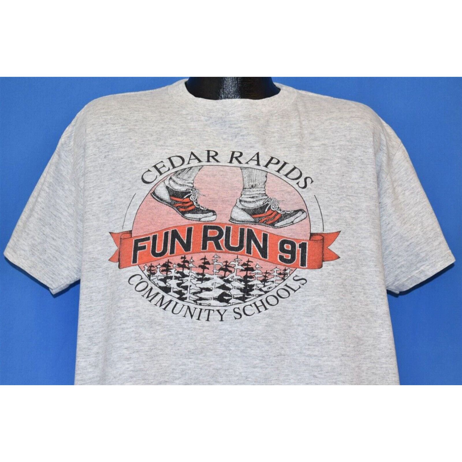 image of Vintage VTG 90's Cedar Rapids Fun Run 1991 Community Schools Msc Iowa Race T-Shirt in White (Size 2