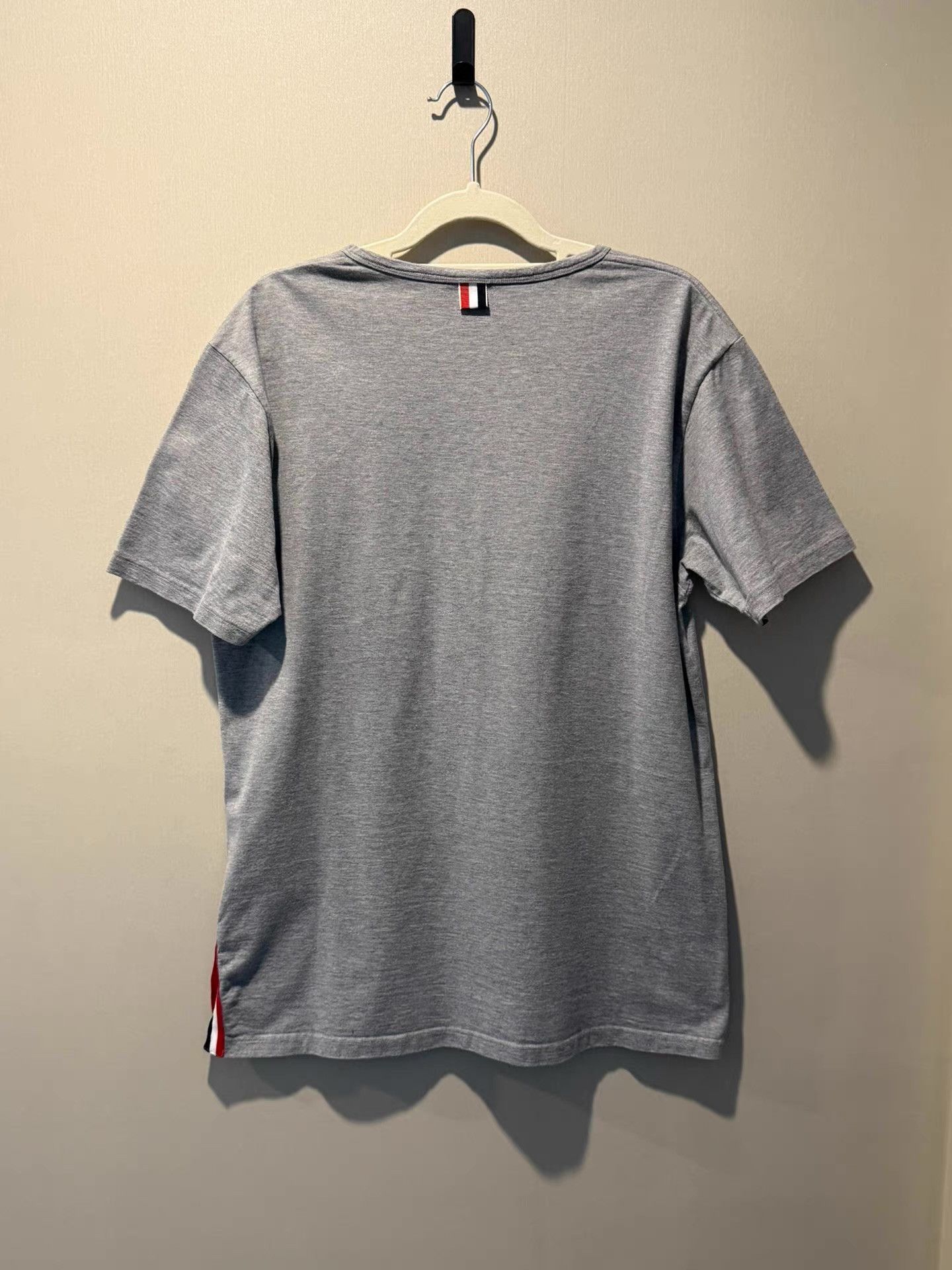 Thom Browne Thom Browne classic grey crew neck short sleeve tee。 Ｑ20 Size US L / EU 52-54 / 3 - 2 Thumbnail