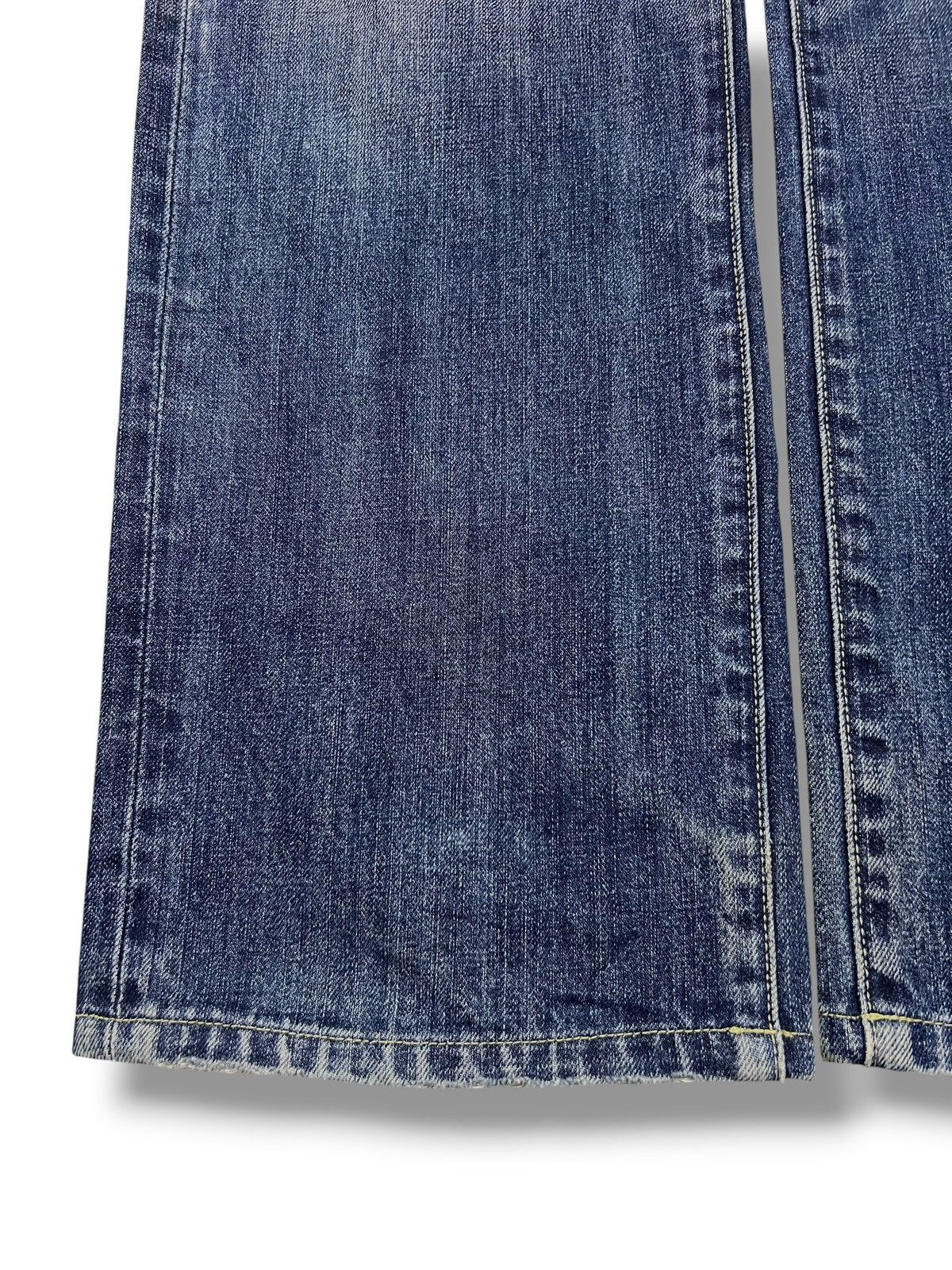 Uniqlo Vintage Uniqlo UJ - Faded Wash, Distressed Denim Size US 36 / EU 52 - 6 Thumbnail