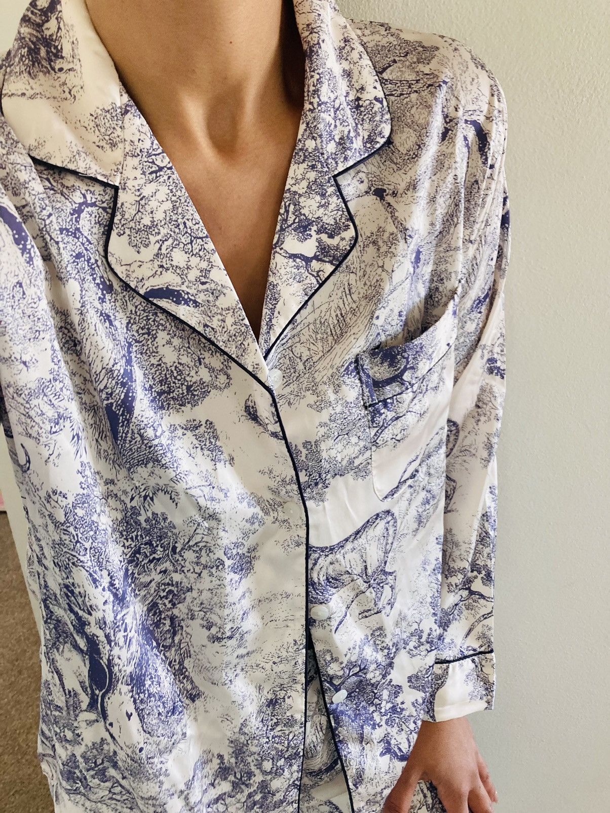 Other ✨ Elegant Toile de Jouy Satin Pajamas ✨ high end Size S / US 4 / IT 40 - 12 Thumbnail
